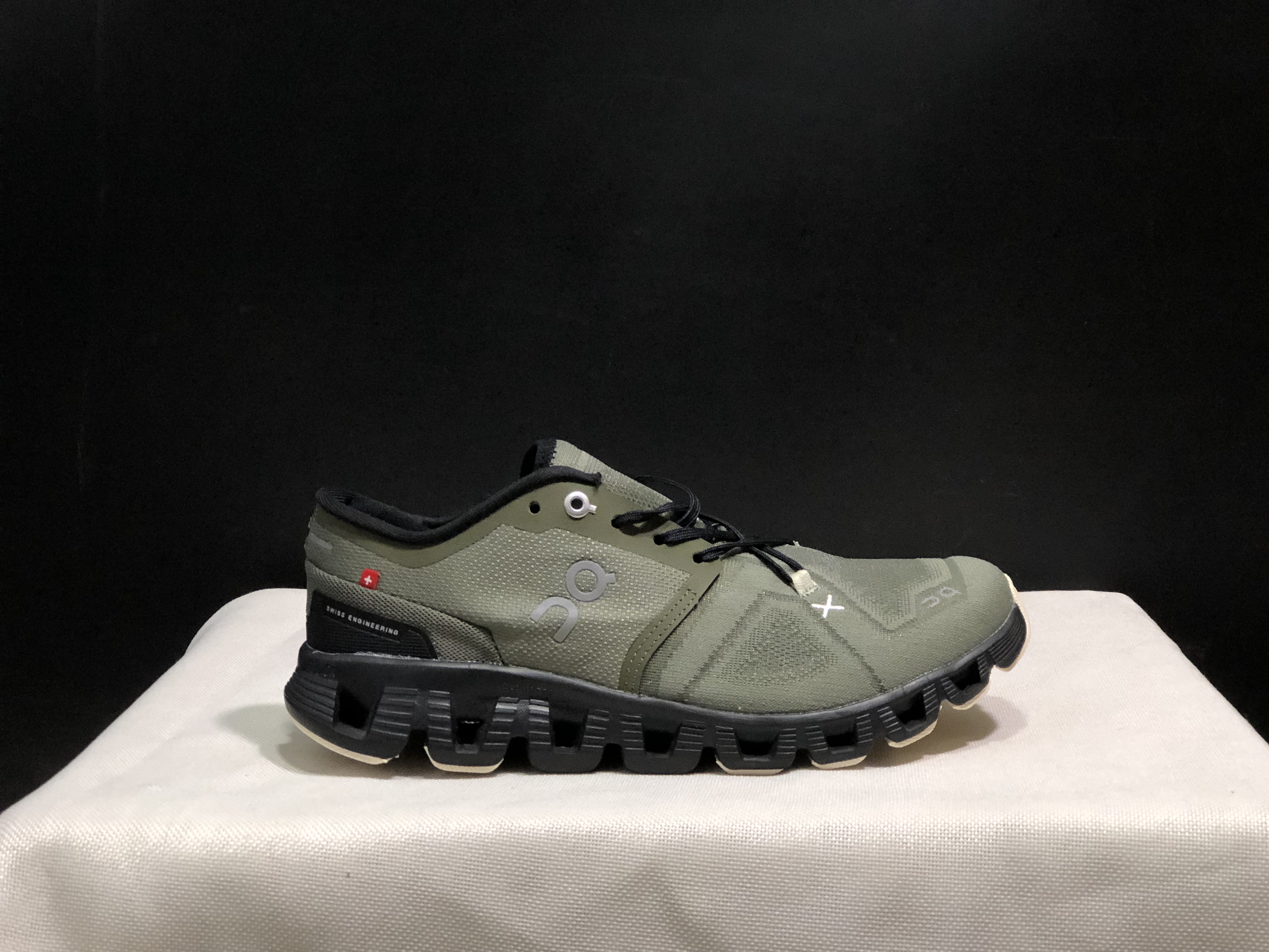On Running Cloud X3 Shift Multi-Functional Running Shoes Olive Green/Black