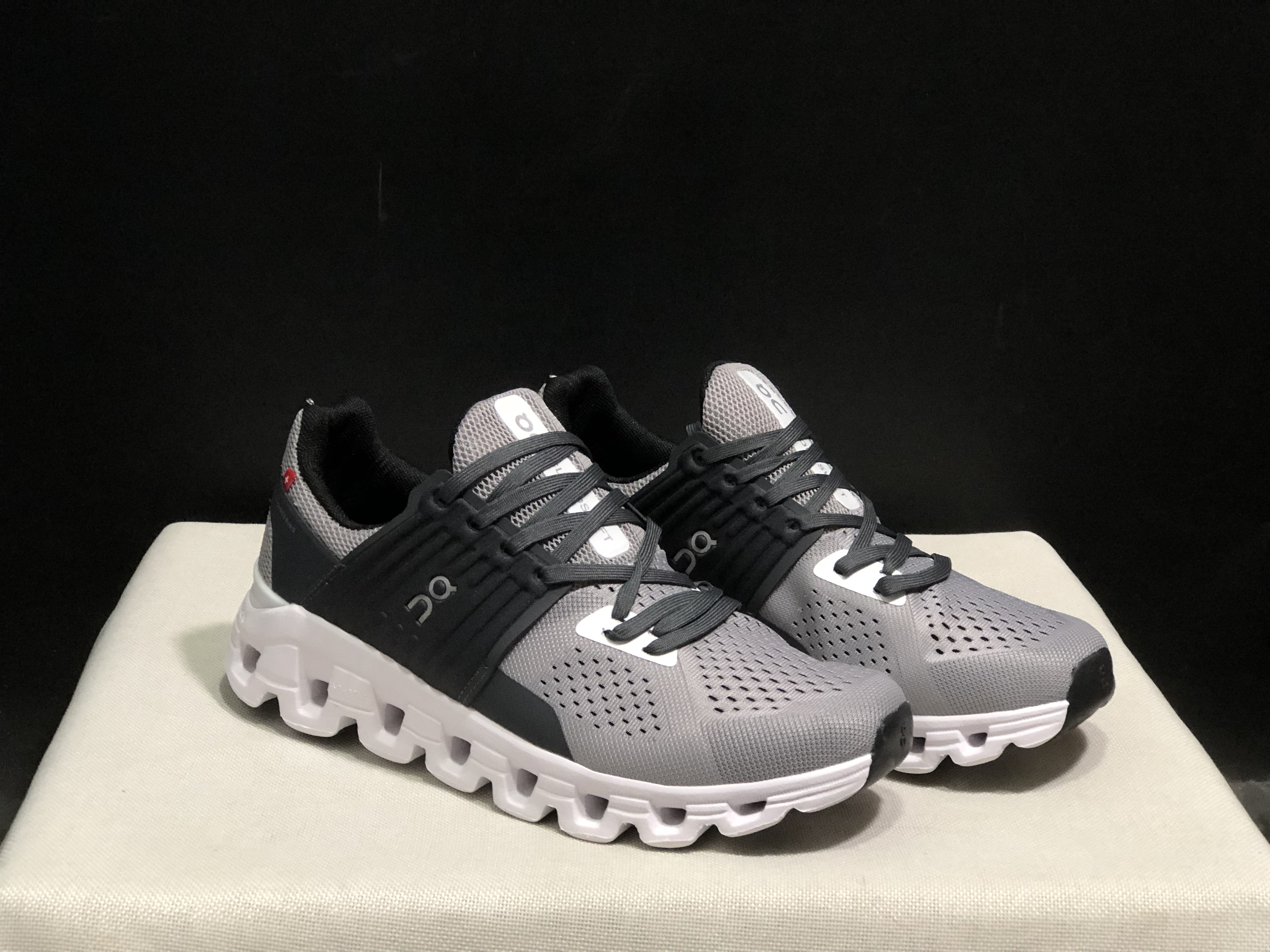 On Running Cloudswift Cushioning Running Shoes Grey/Black