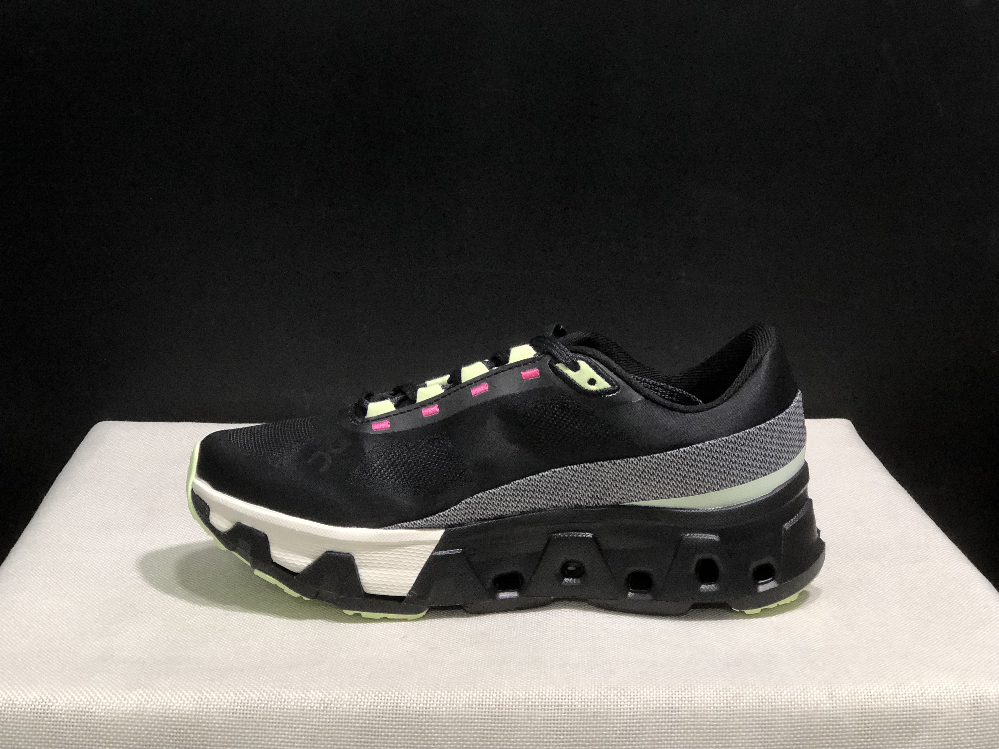 On Running Cloudmonster Hyper Black/White Running Shoes