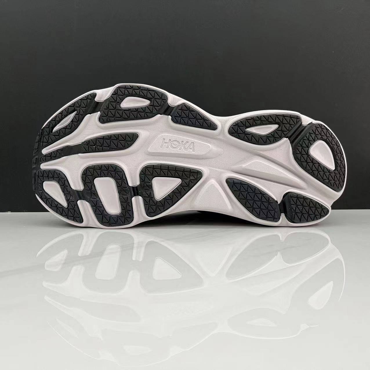 Hoka One One Bondi 8 Breathable Low-top Running Shoes Sneakers Gray