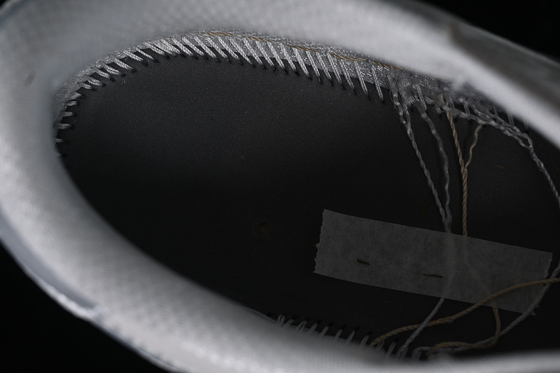 Nike Air Jordan 1 Retro Low NeutralE Grey Metallic Silver White Sole Sneakers