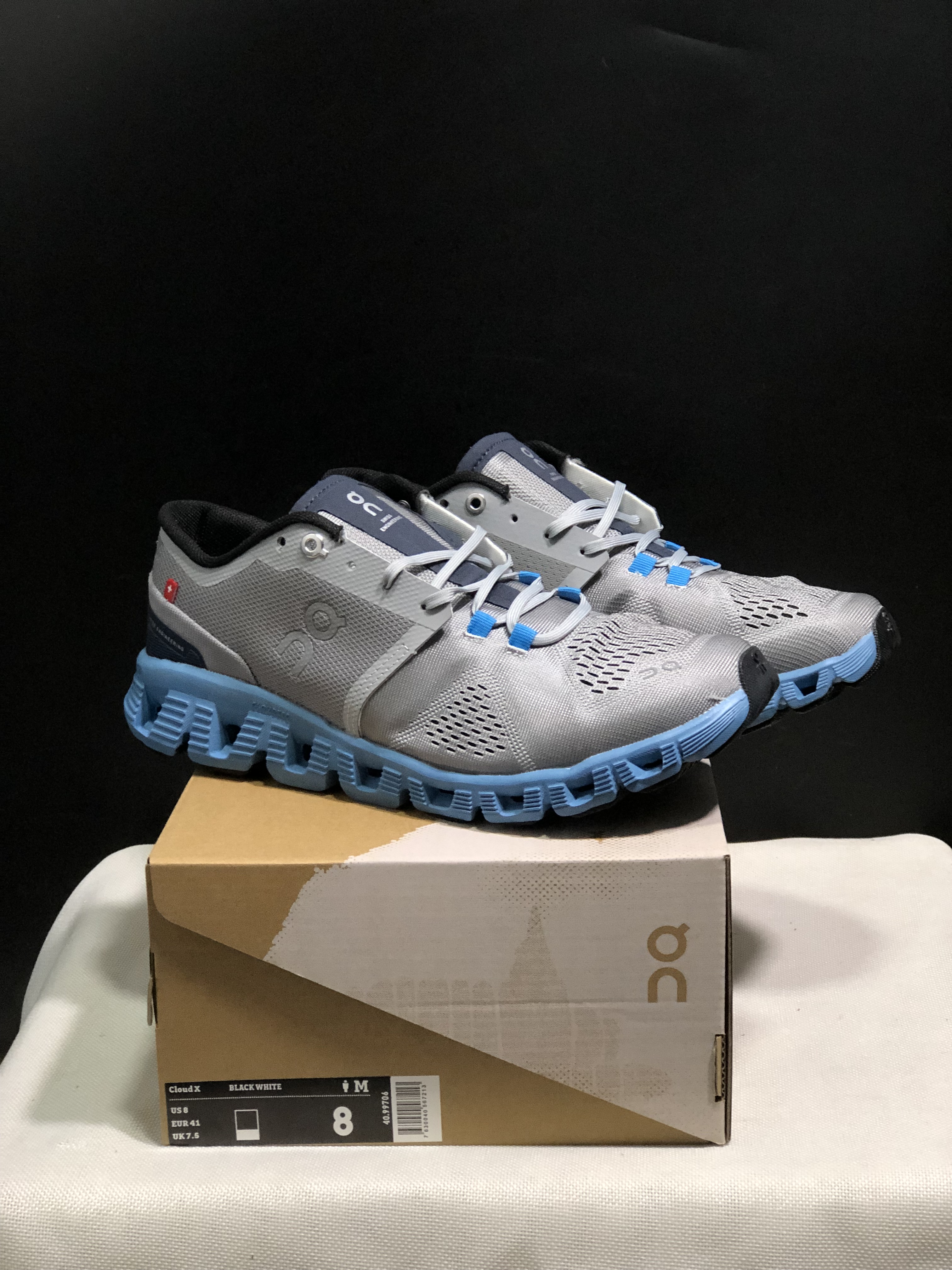 On Running Cloud X Lightweight Running Shoes Alloy/Niagara