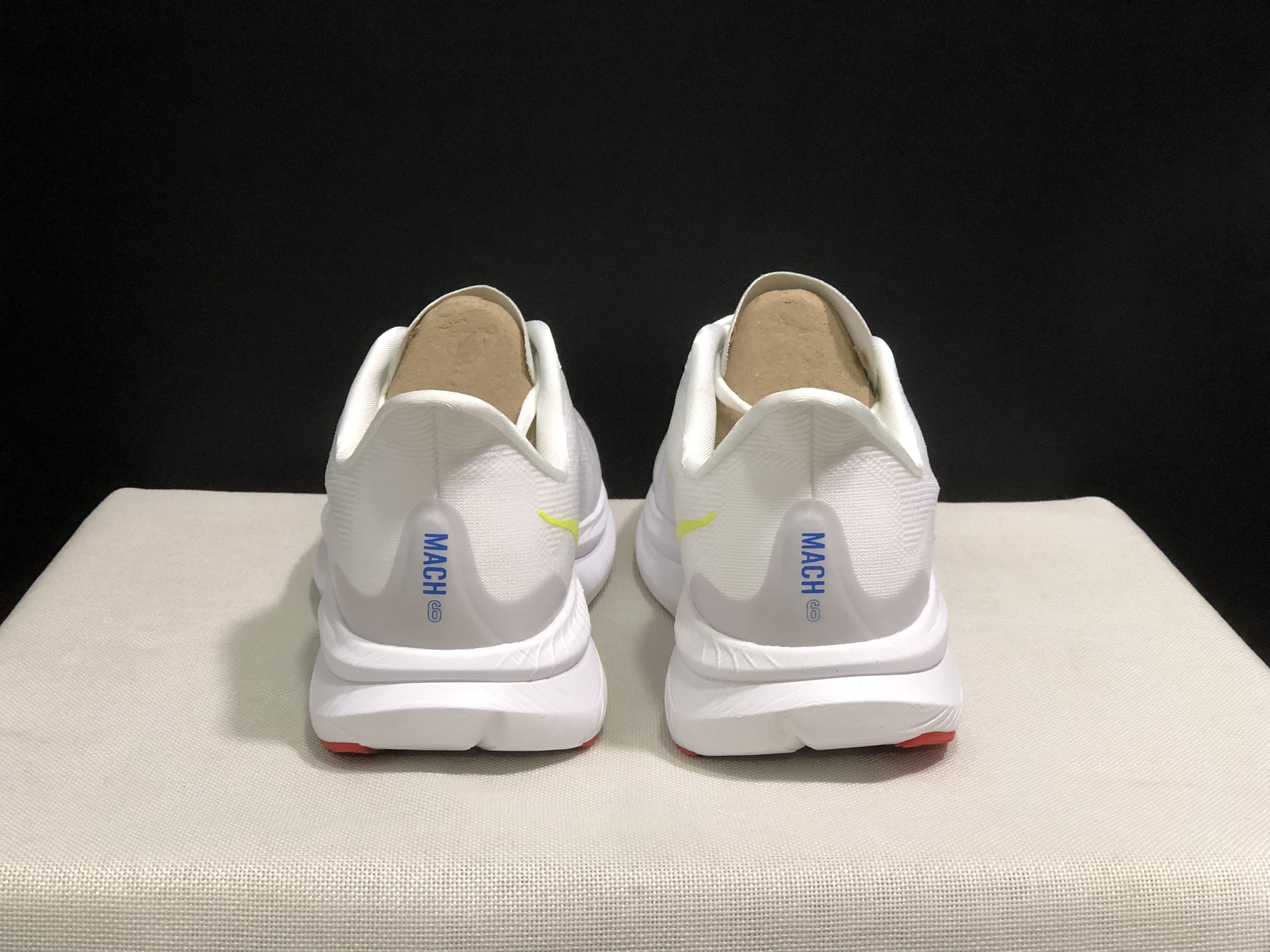 Hoka One One Mach 6 Wear-resistant Breathable Low-top Running Shoes Sneakers White