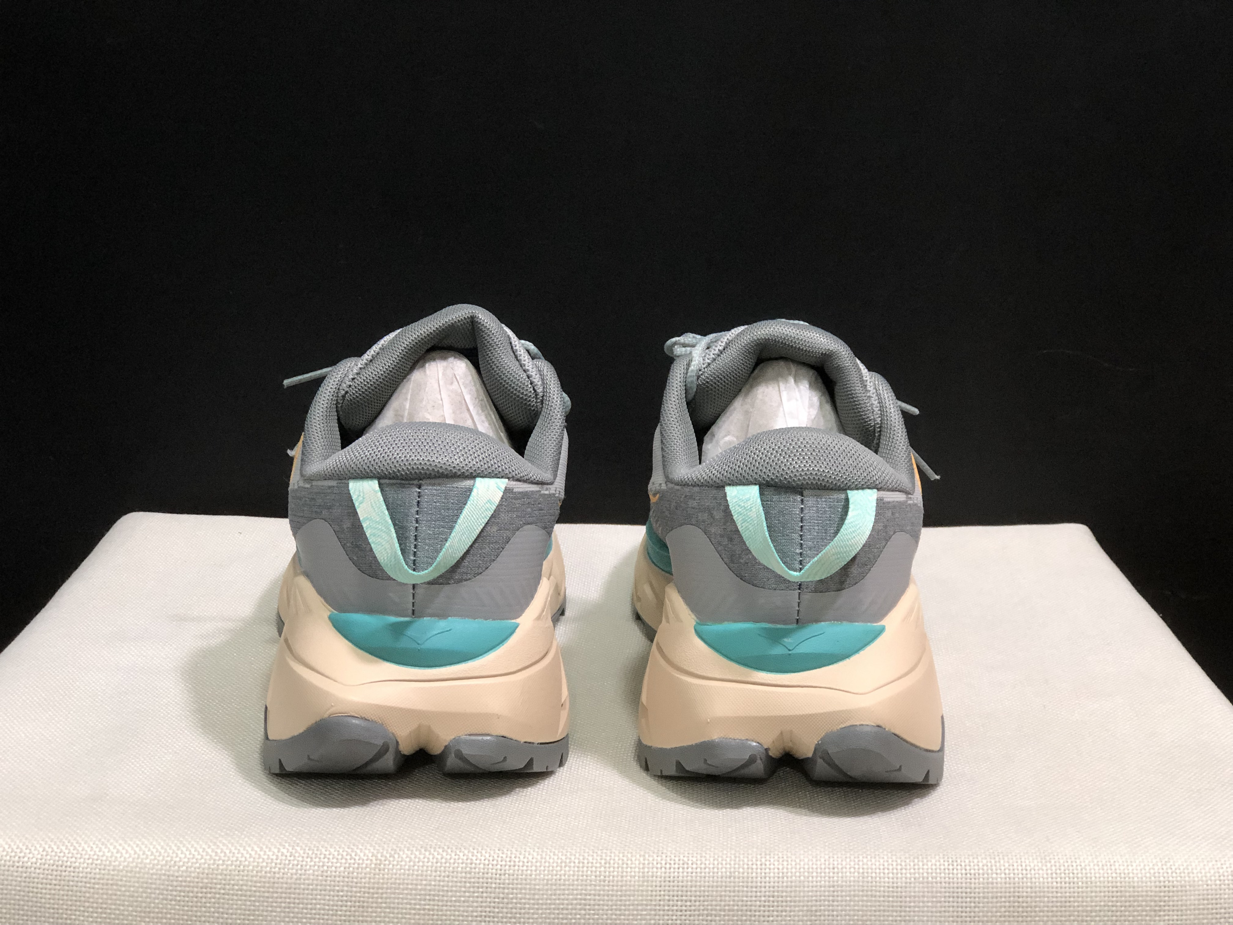 Hoka One One Skyline Float X Outdoor Running Shoes Sneakers Silver