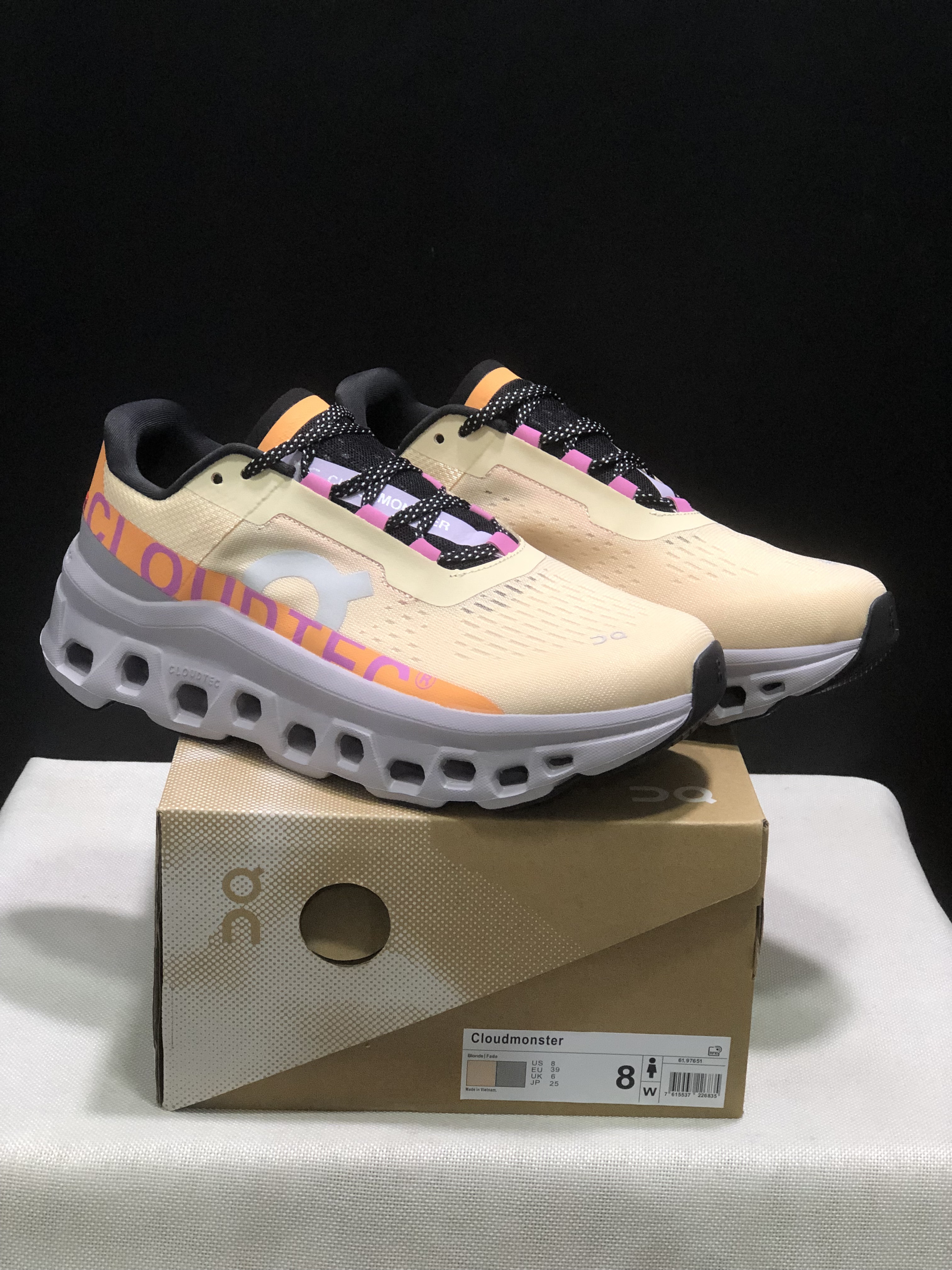 On Running Cloudmonster Anti-Slip Running Shoes Blonde/Fade