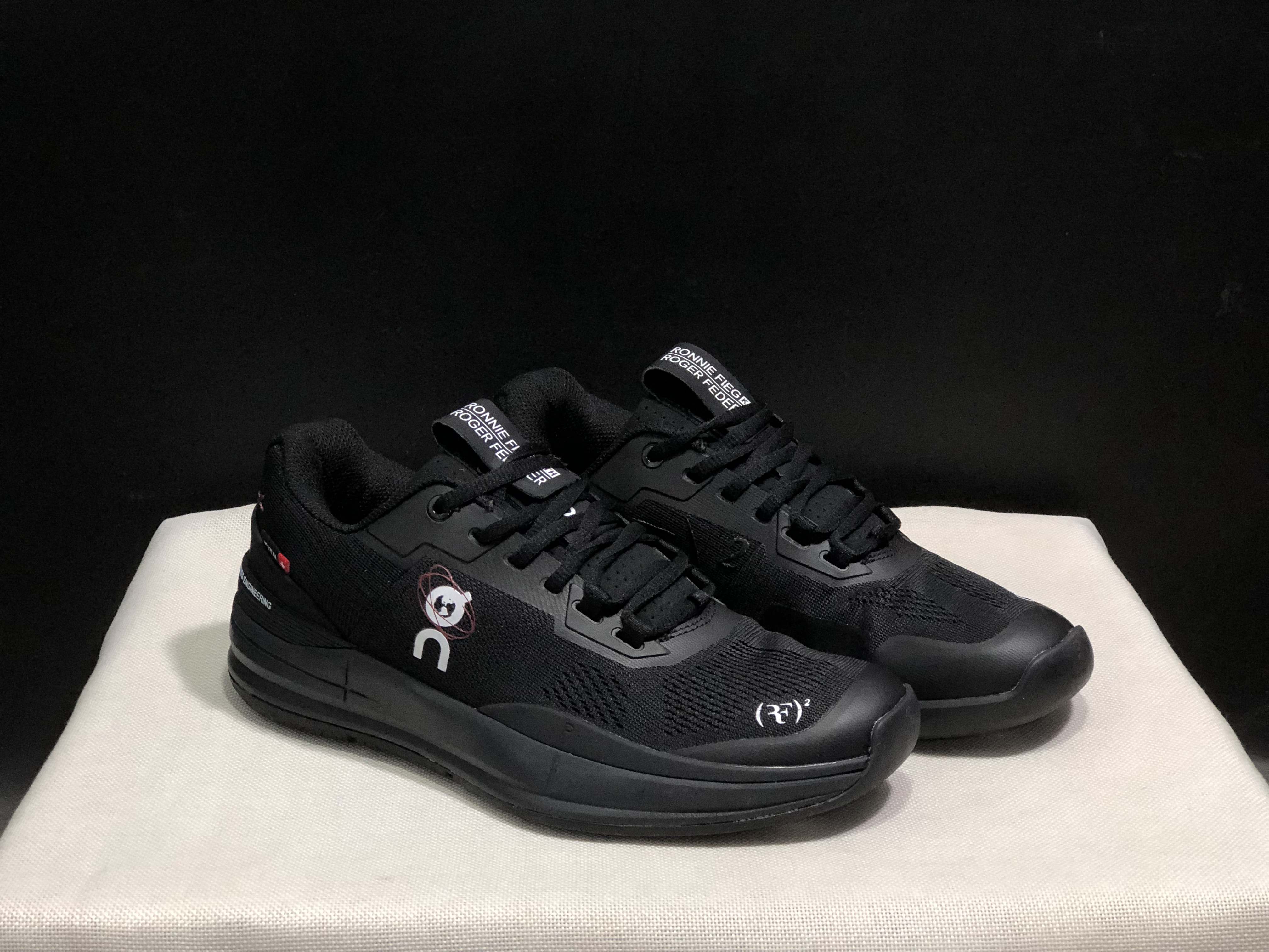 On Running The Roger Rro Durable And Breathable Tennis Shoes All Black