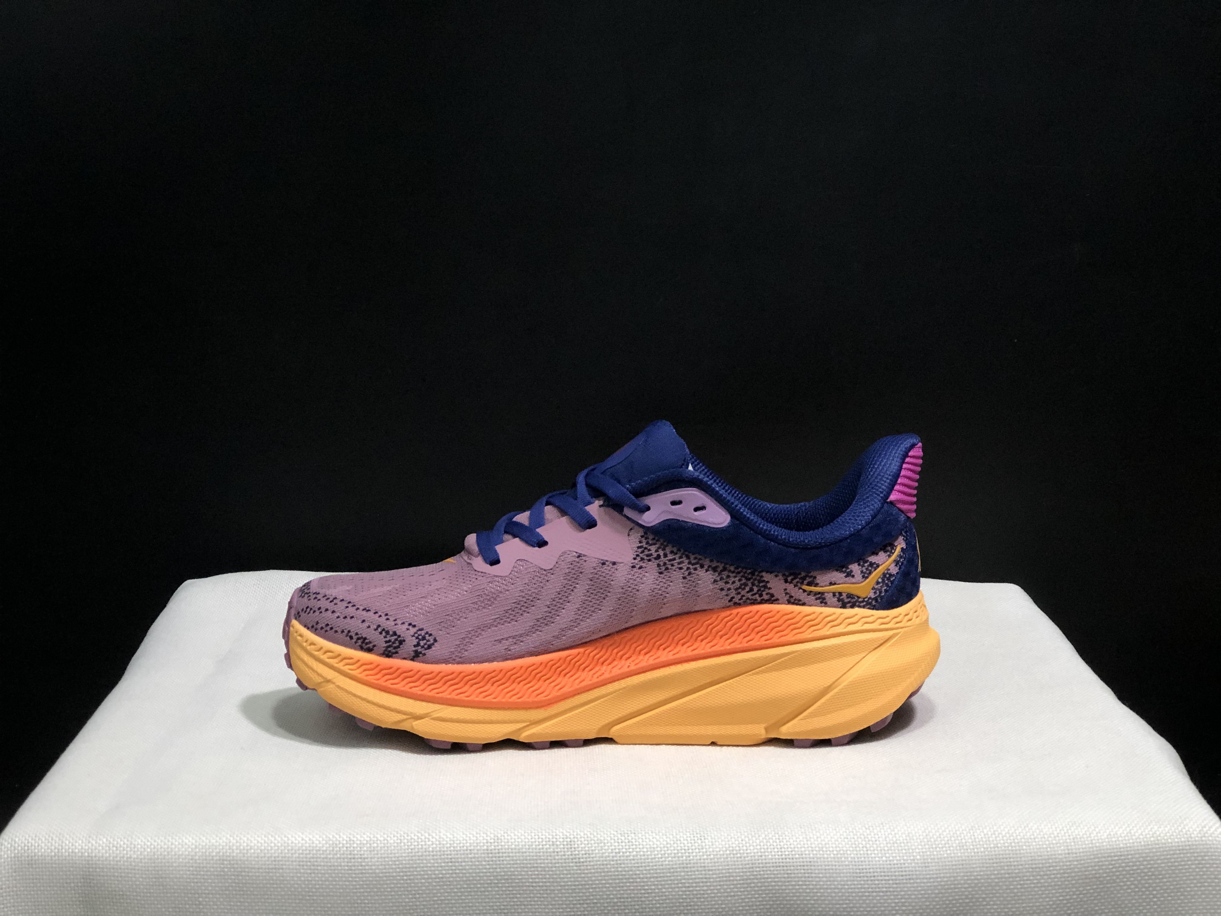 Hoka One One Challenger 7 Shock-absorbing Breathable Running Shoes Sneakers Pink