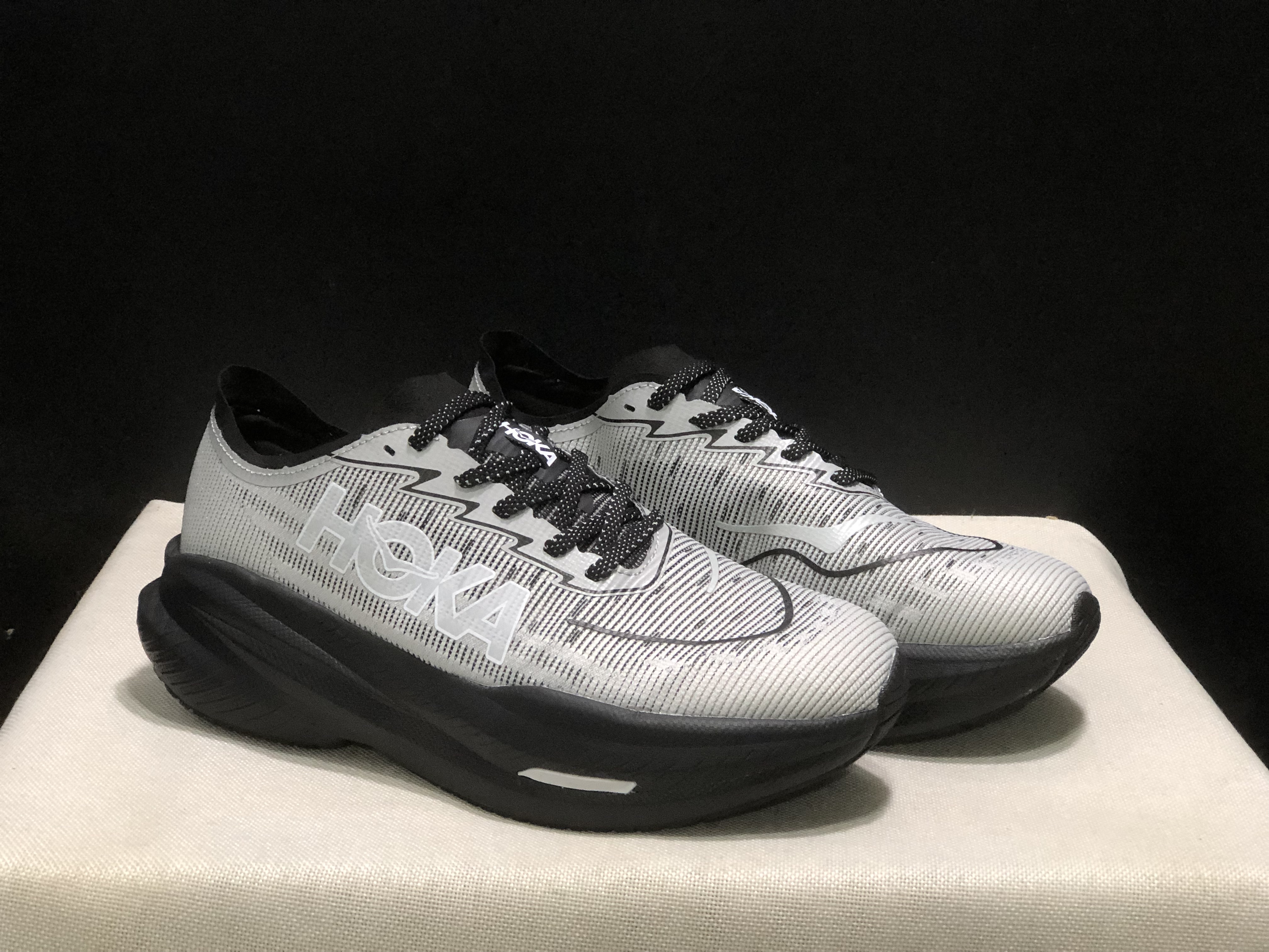 Hoka One One Mach X 2 Anti-slip Low-top Running Shoes Grey/Black