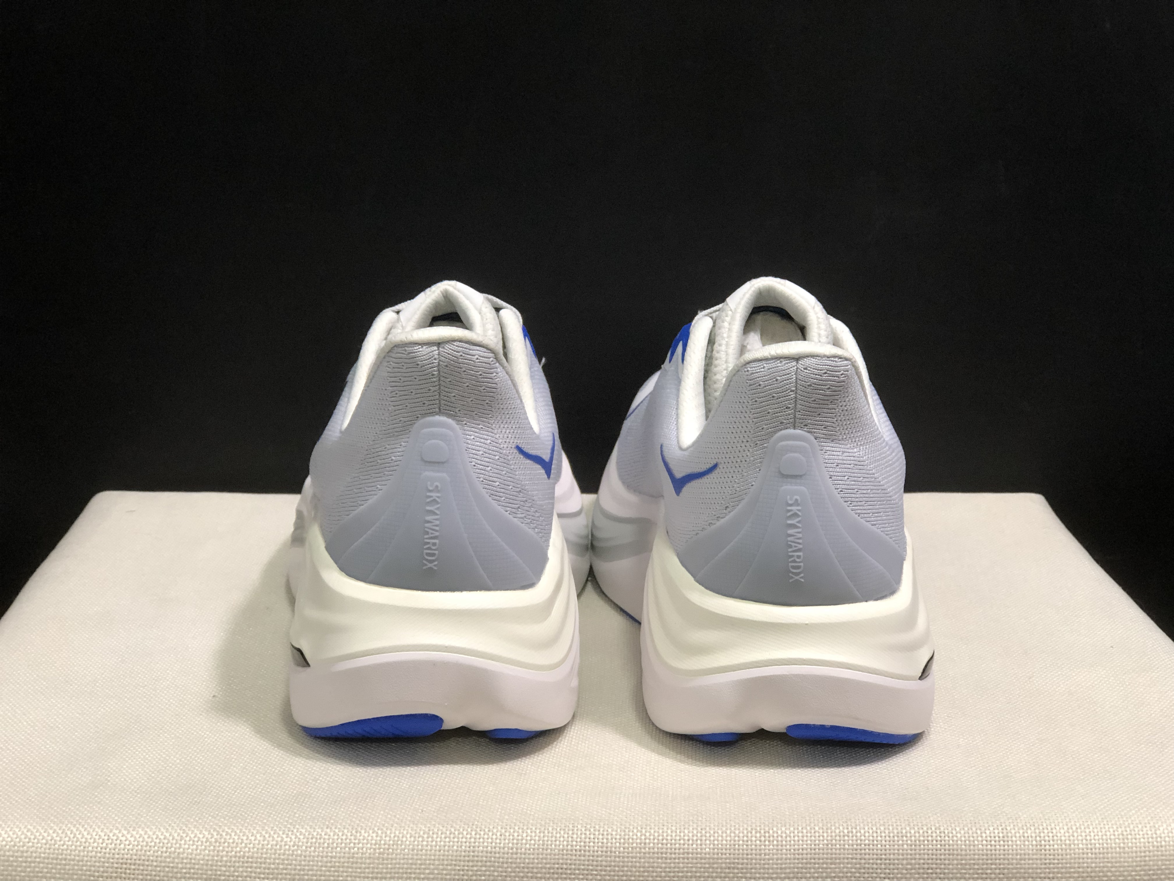 Hoka One One Skyward X Silver Anti-slip Wear-resistant Running Shoes Sneakers