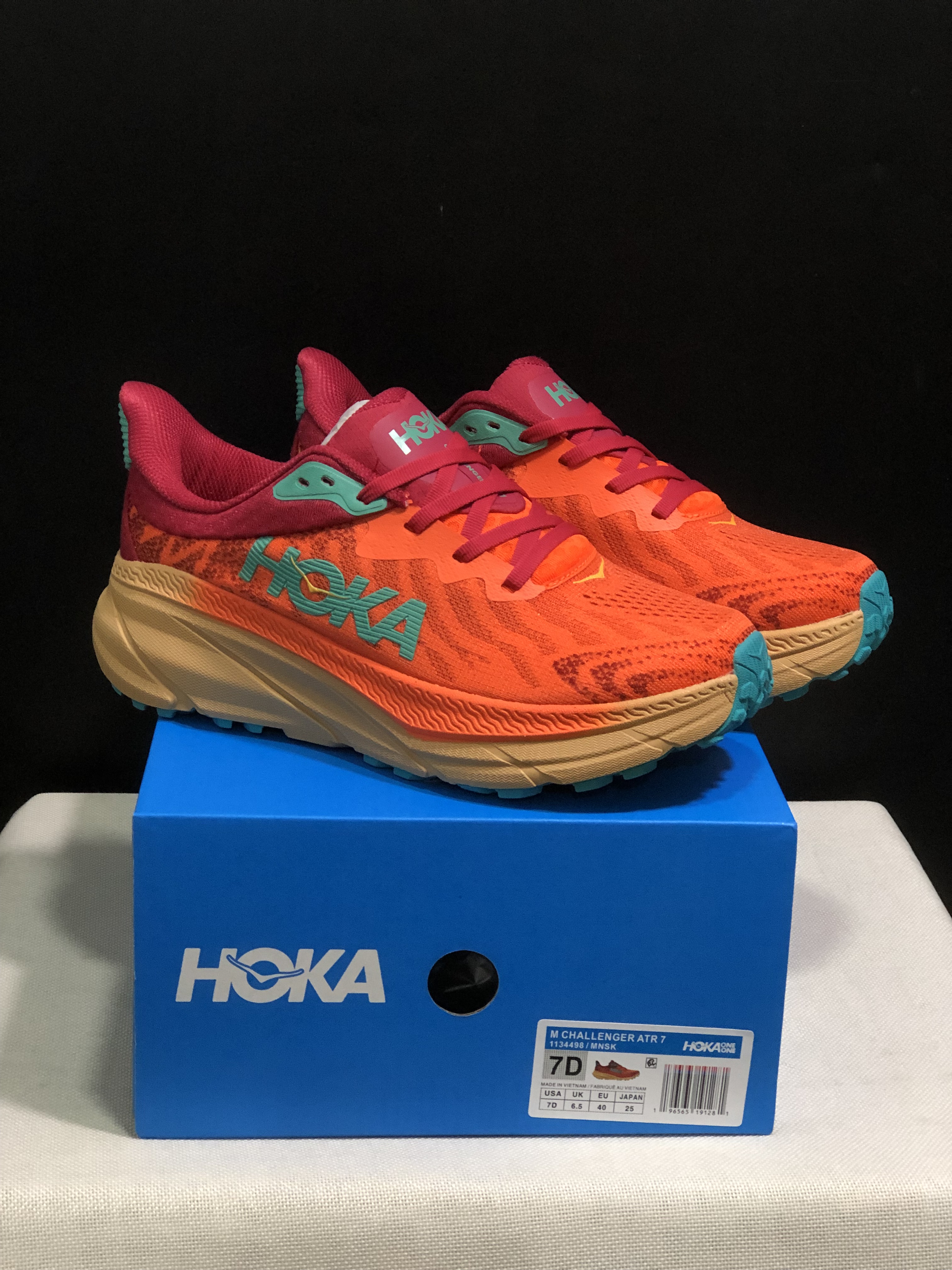 Hoka One One Challenger 7 Shock-absorbing Breathable Running Shoes Sneakers Red