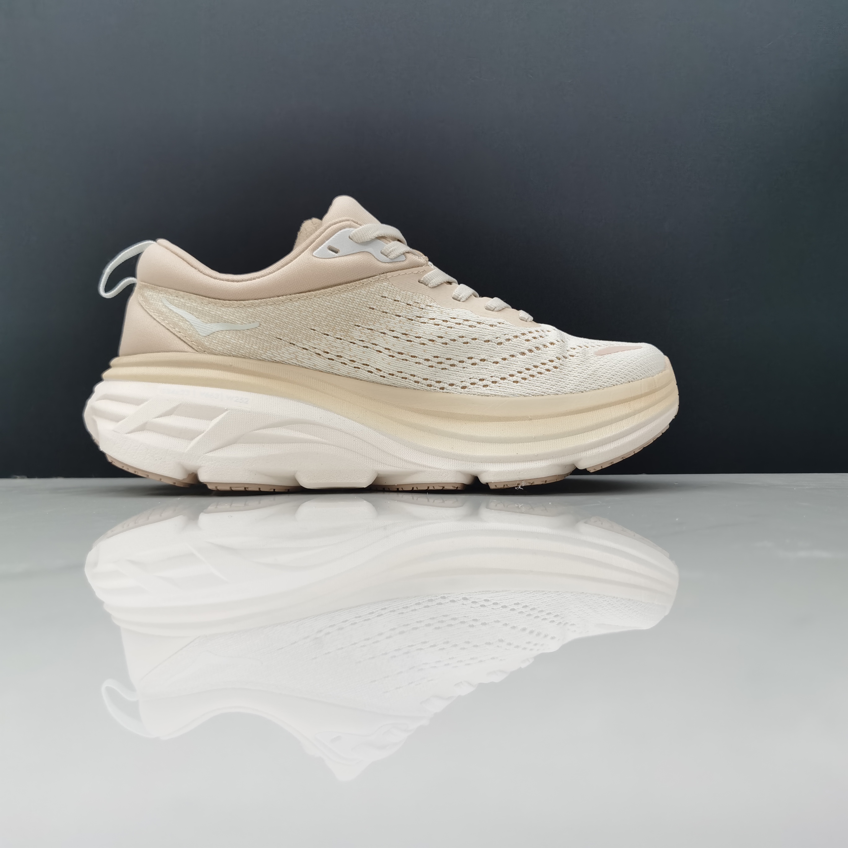 Hoka One One Bondi 8 Breathable Low-top Running Shoes Sneakers Cream