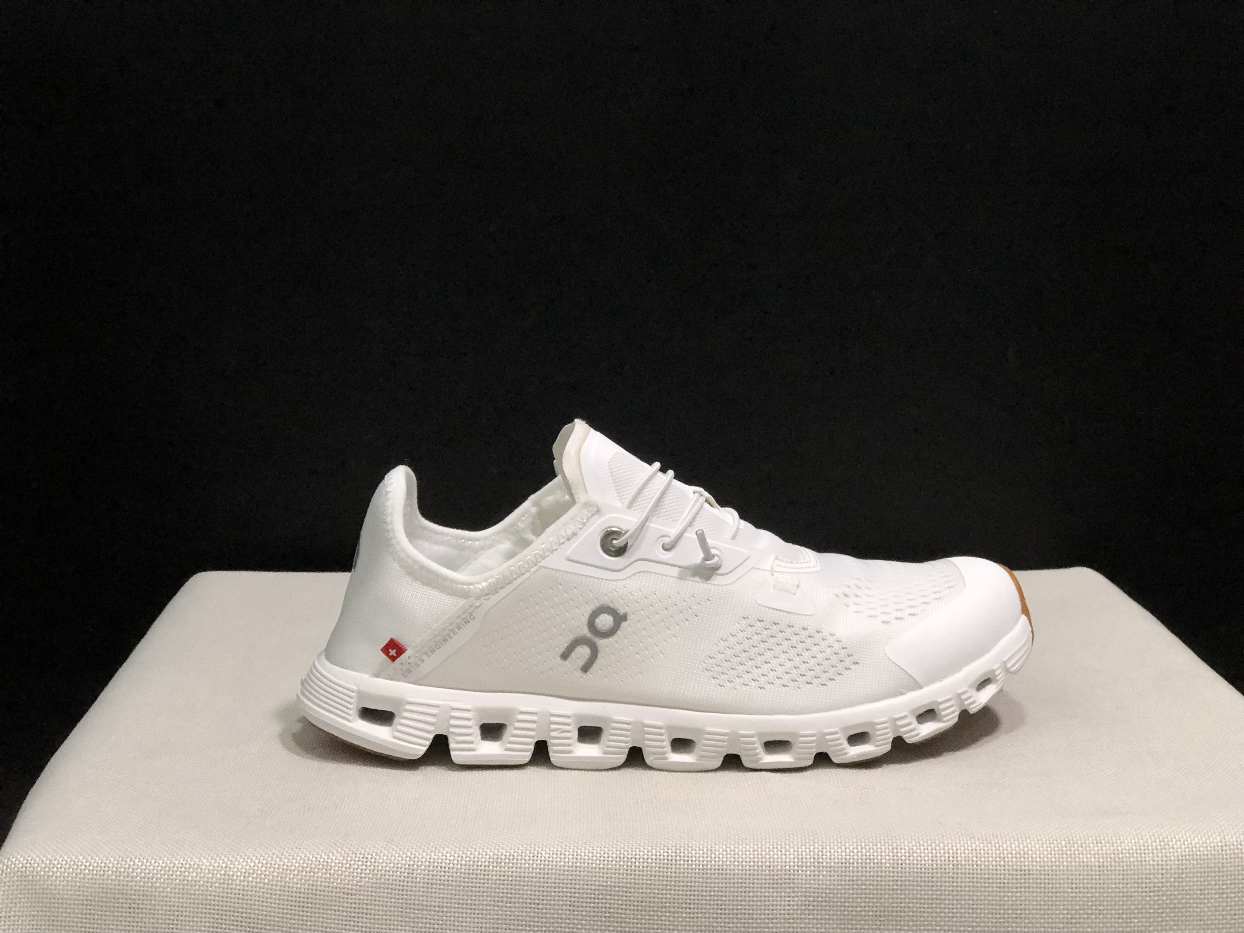 On Running Cloud 5 Coast Convenient And Breathable Running Shoes Pure White