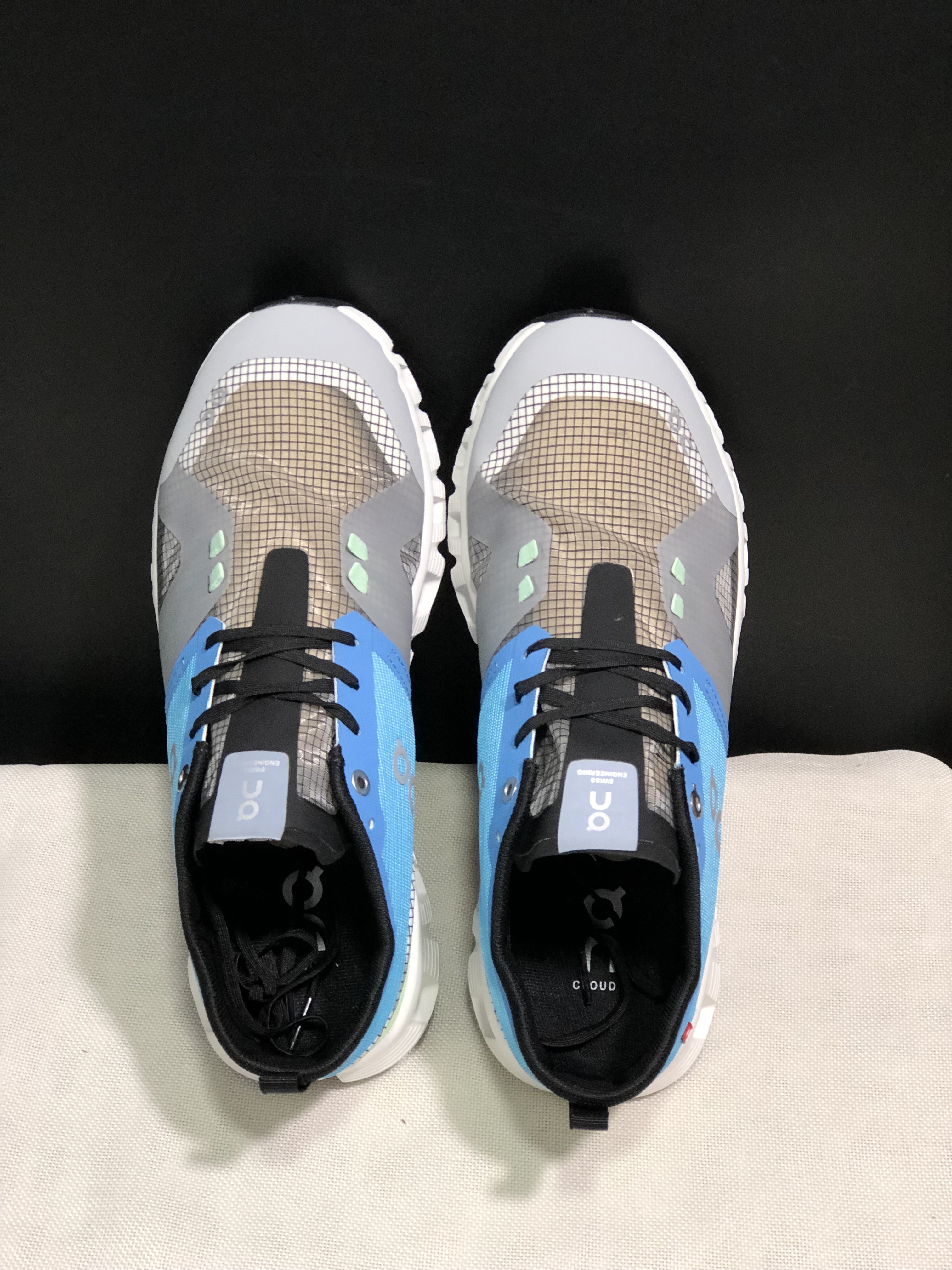 On Running Cloud X Shift Breathable And Shock-Absorbing Lightweight Running Shoes Niagara Blue/Light Khaki