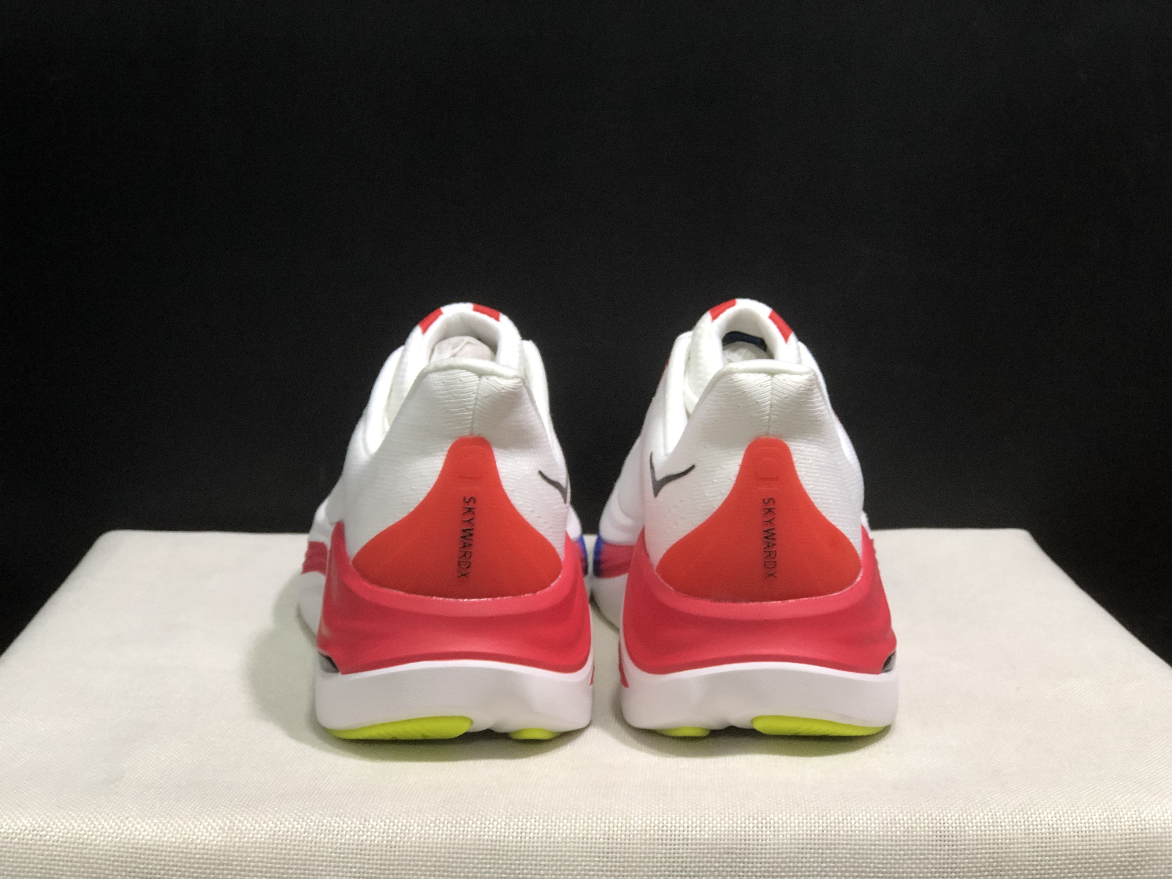 Hoka One One Skyward X Anti-slip Wear-resistant Running Shoes Sneakers White