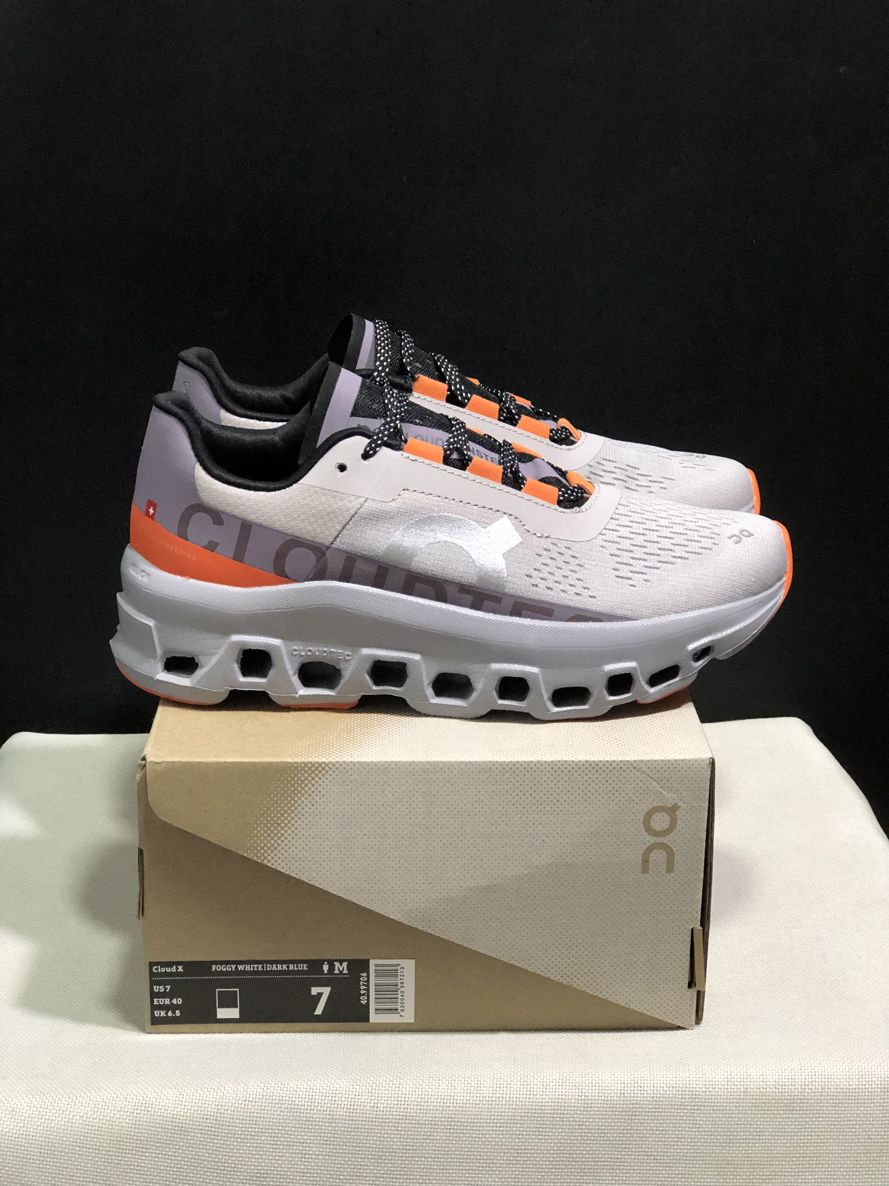 On Running Cloudmonster Anti-Slip Running Shoes Grey