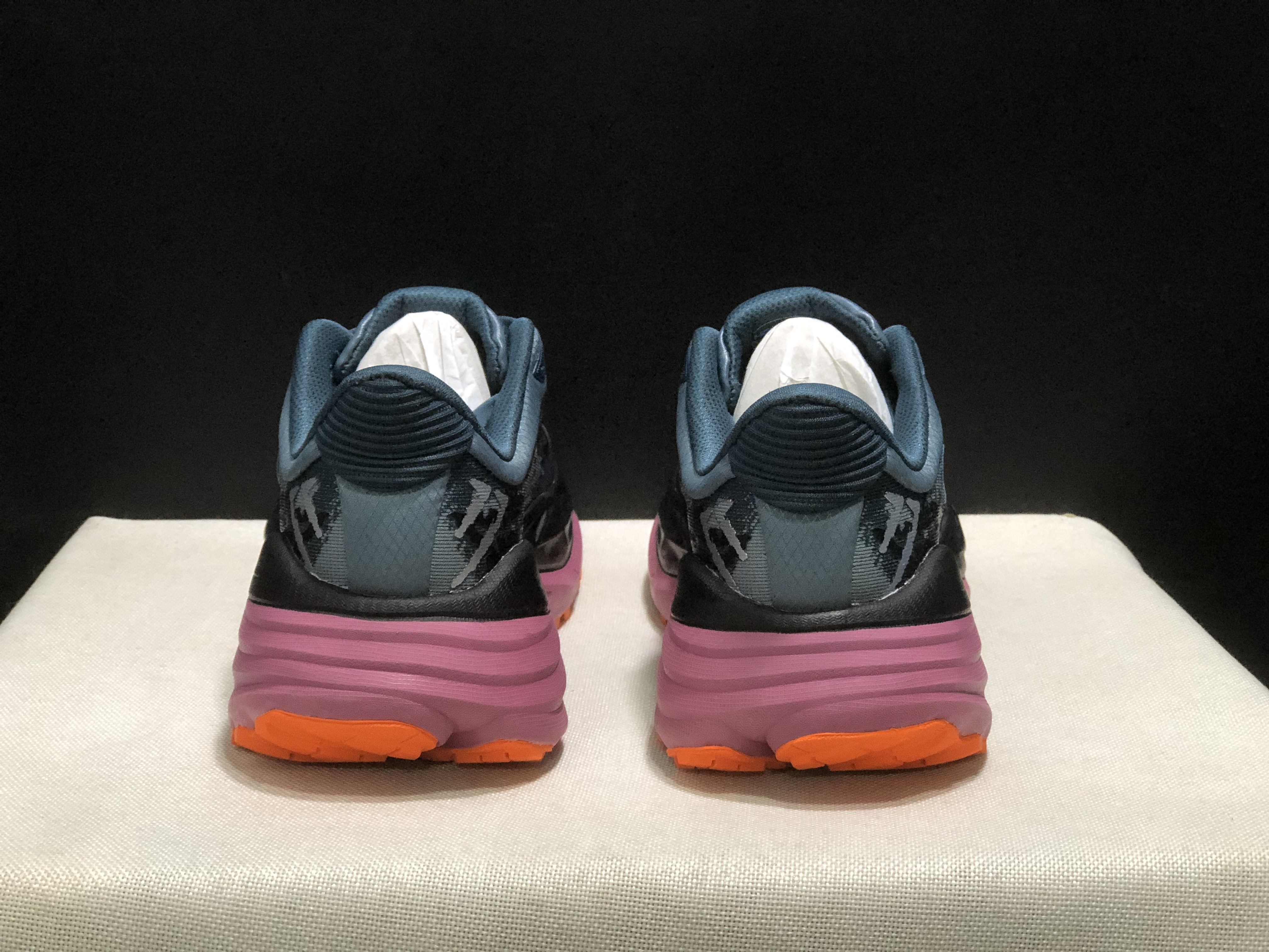 Hoka One One Stinson 7 Comfortable Anti-slip Running Shoes Camouflage/Black/Red