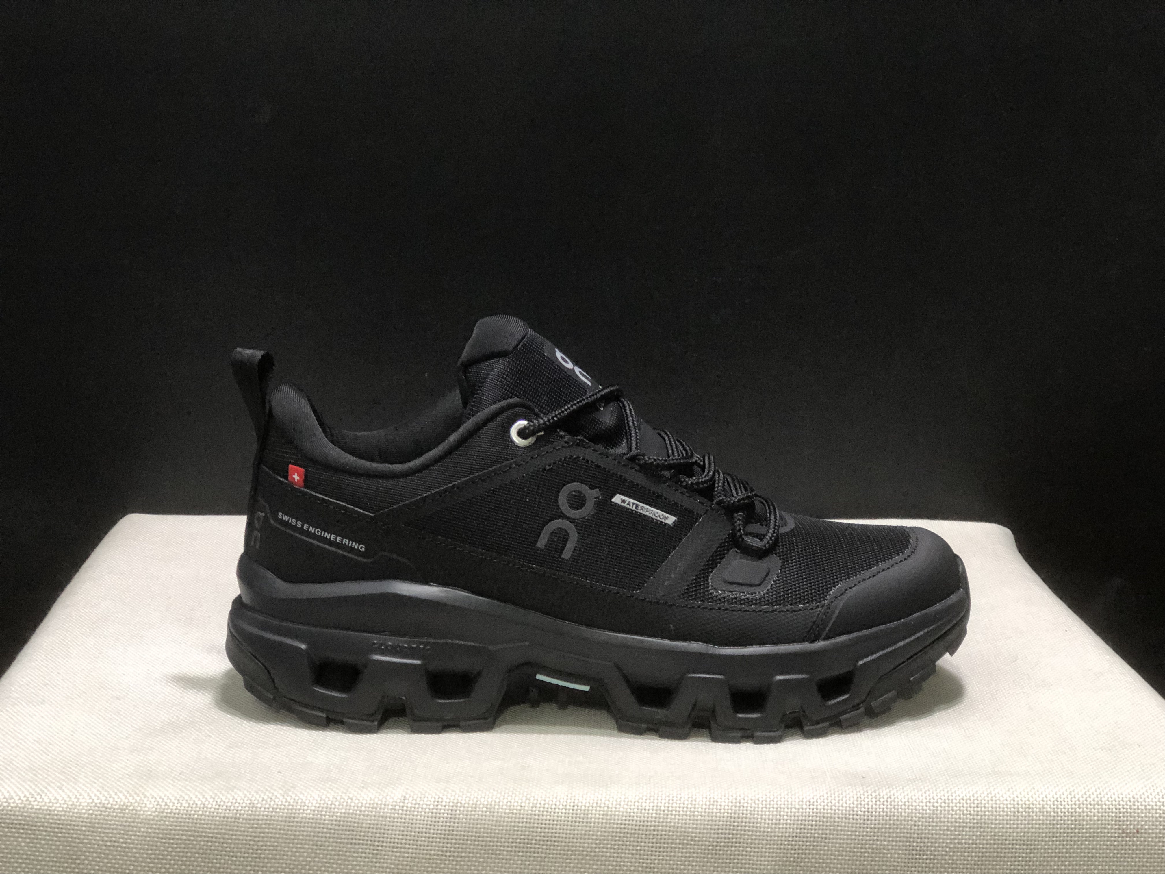 On Running Cloudrock Low WP Hiking Outdoor Shoes All Black