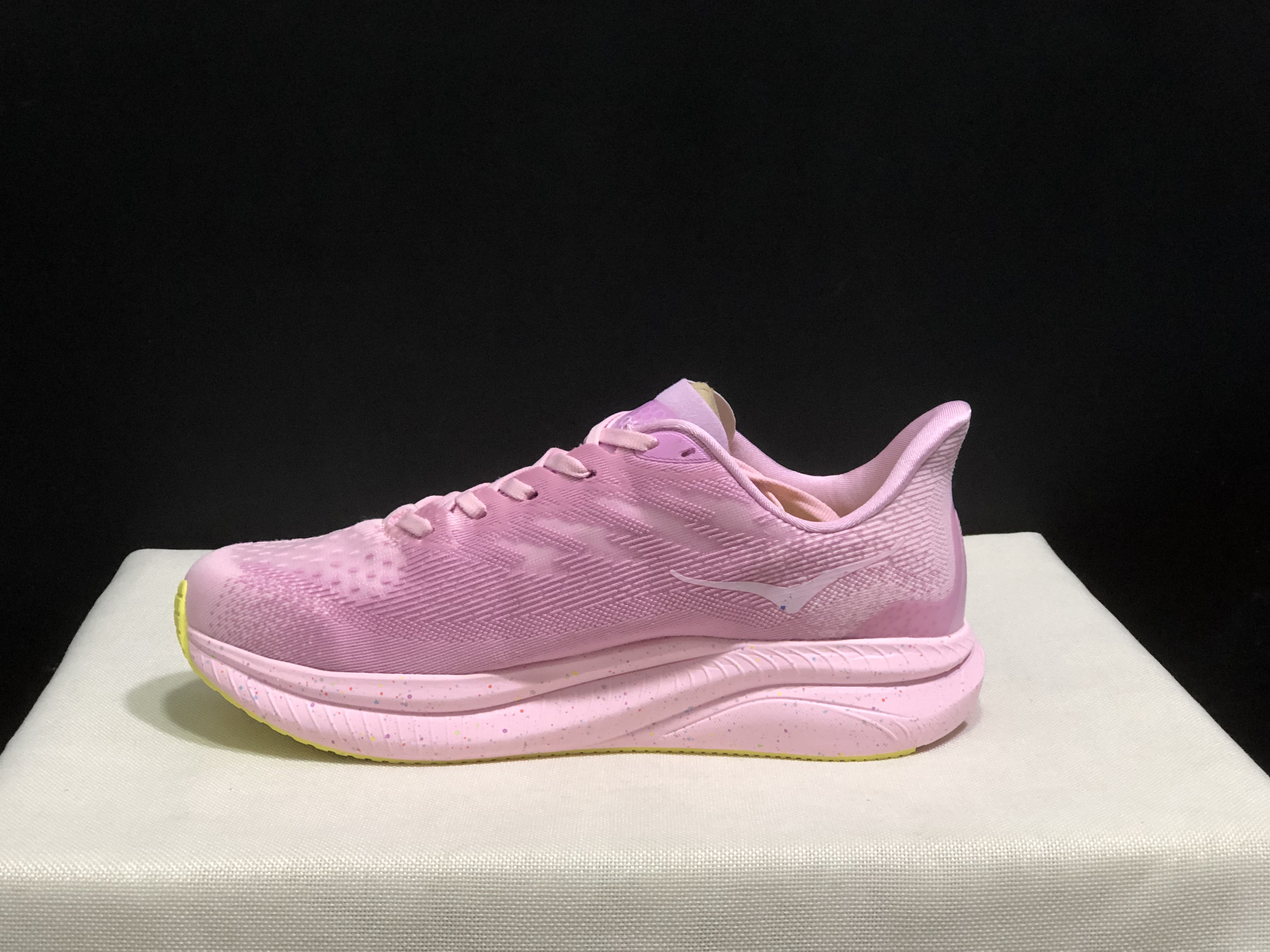 Hoka One One Mach 6 Wear-resistant Breathable Low-top Running Shoes Sneakers Pink