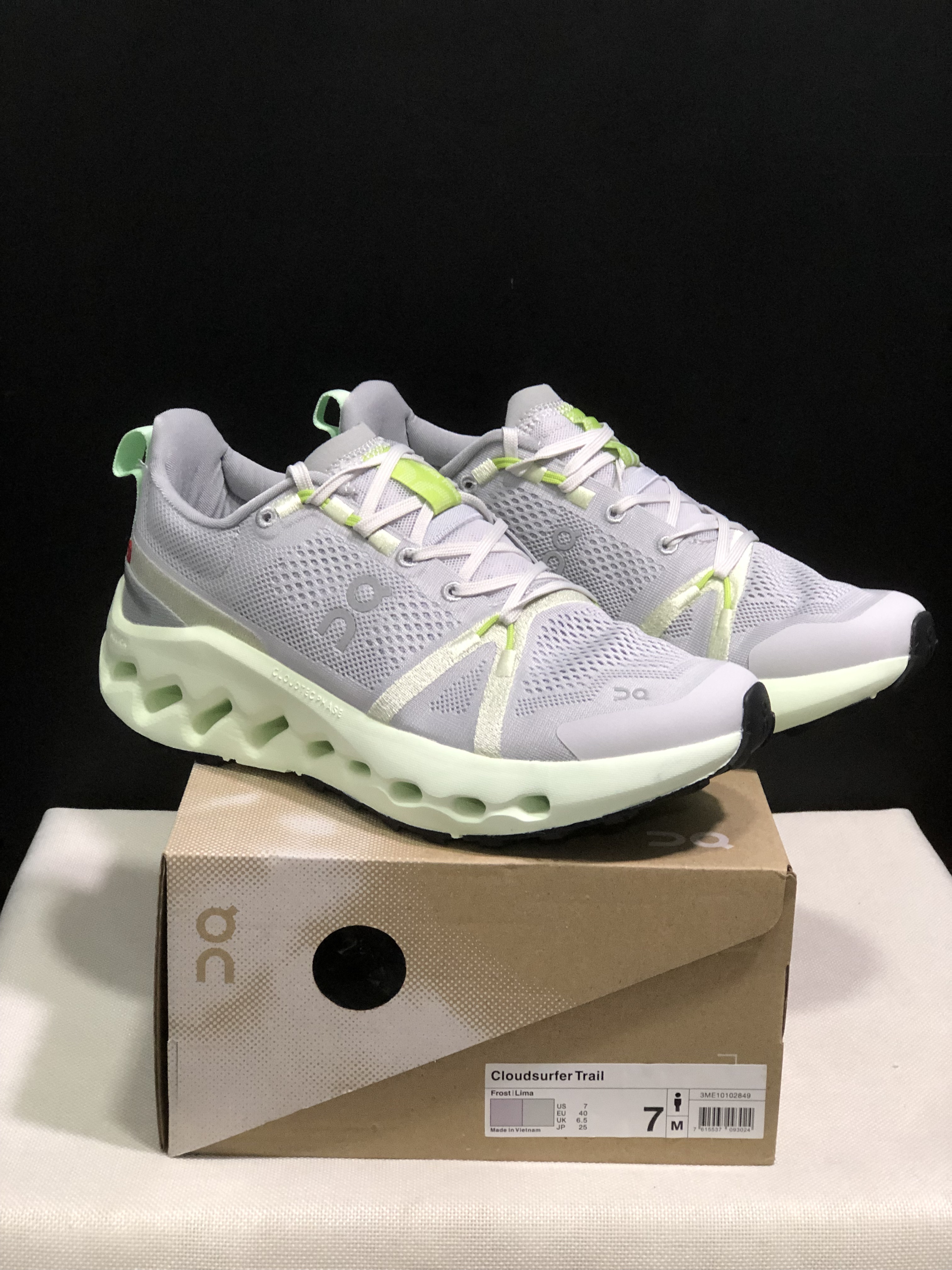 On Running Cloudsurfer Trail Waterproof Comfortable And Breathable Running Shoes Frost/Lima