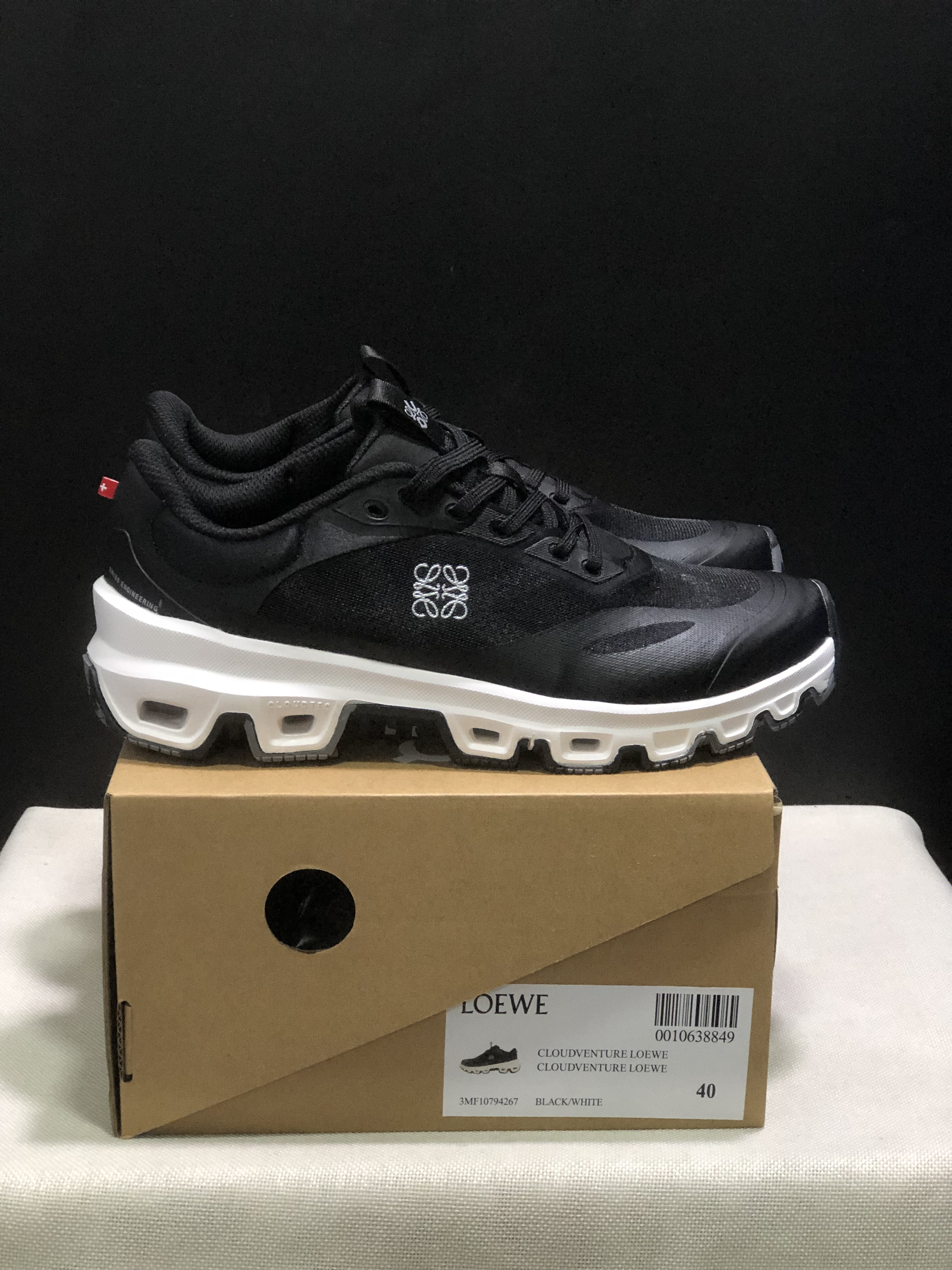 LOEWE x On Running Cloudventure 2.0 Black/White Running Shoes Co-Signed Edition