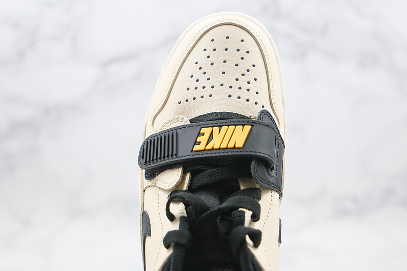 Nike Air Jordan Legacy 312 Low Pale Vanilla Sneakers