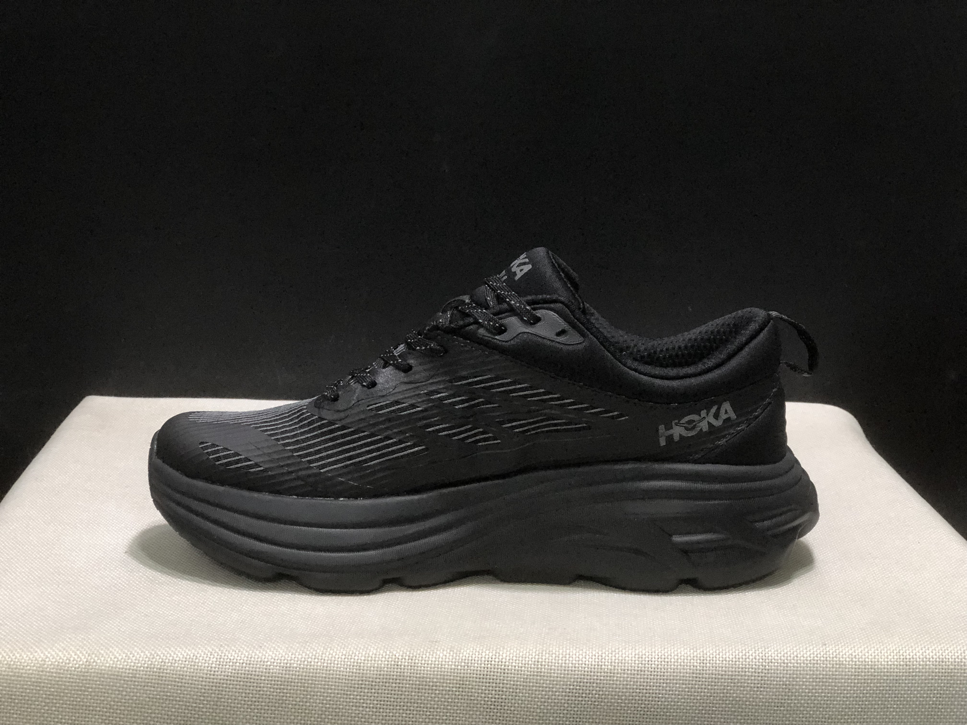 Hoka One One Bondi 8 Breathable Low-top Running Shoes Sneakers Black