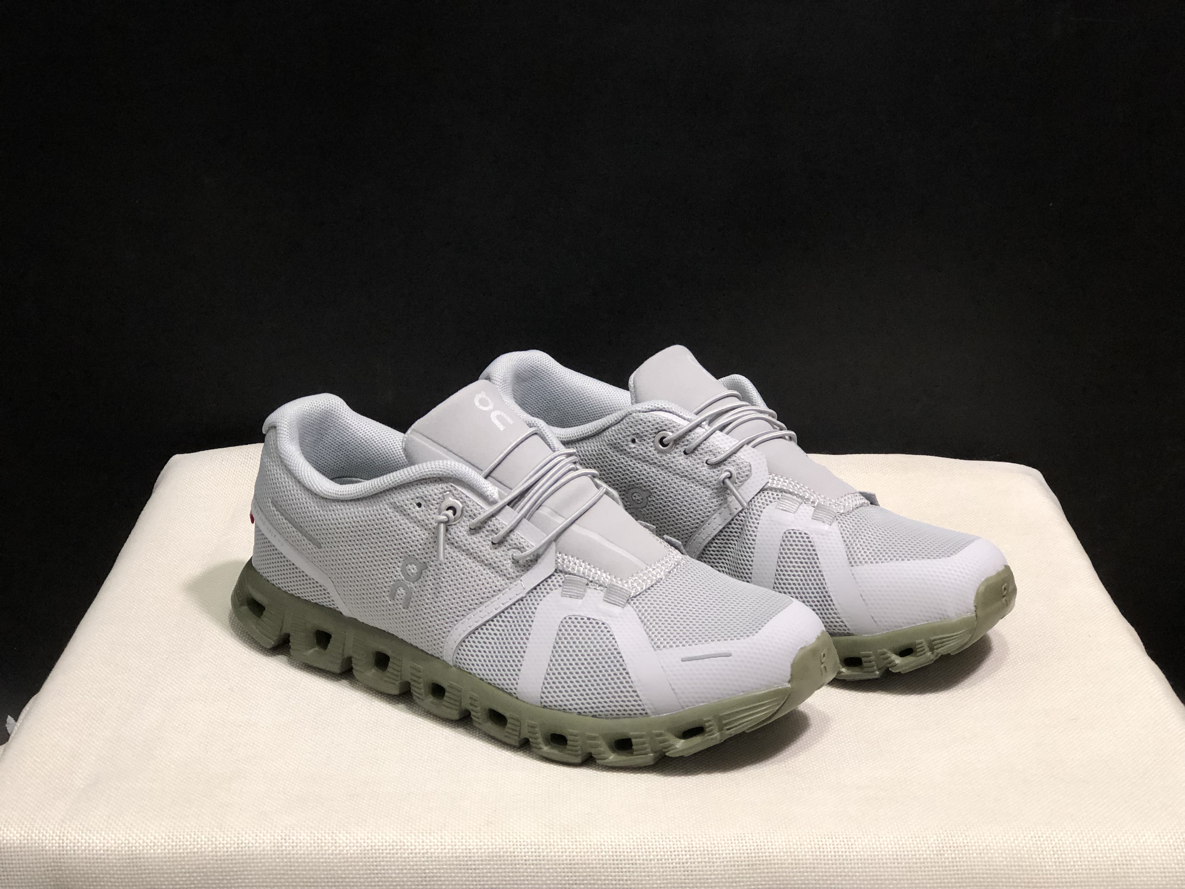 On Running Cloudstratus Breathable Support Running Shoes Light Grey/Green