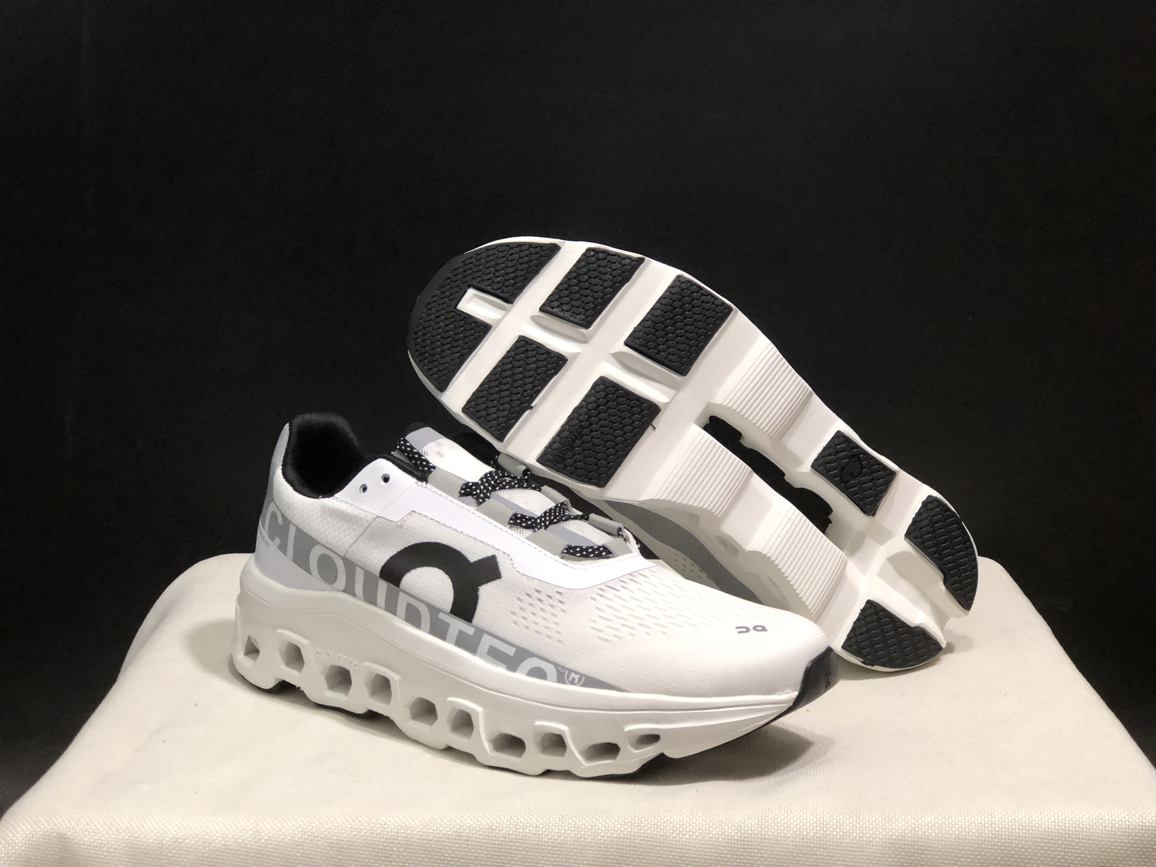 On Running Cloudmonster White Anti-Slip Running Shoes