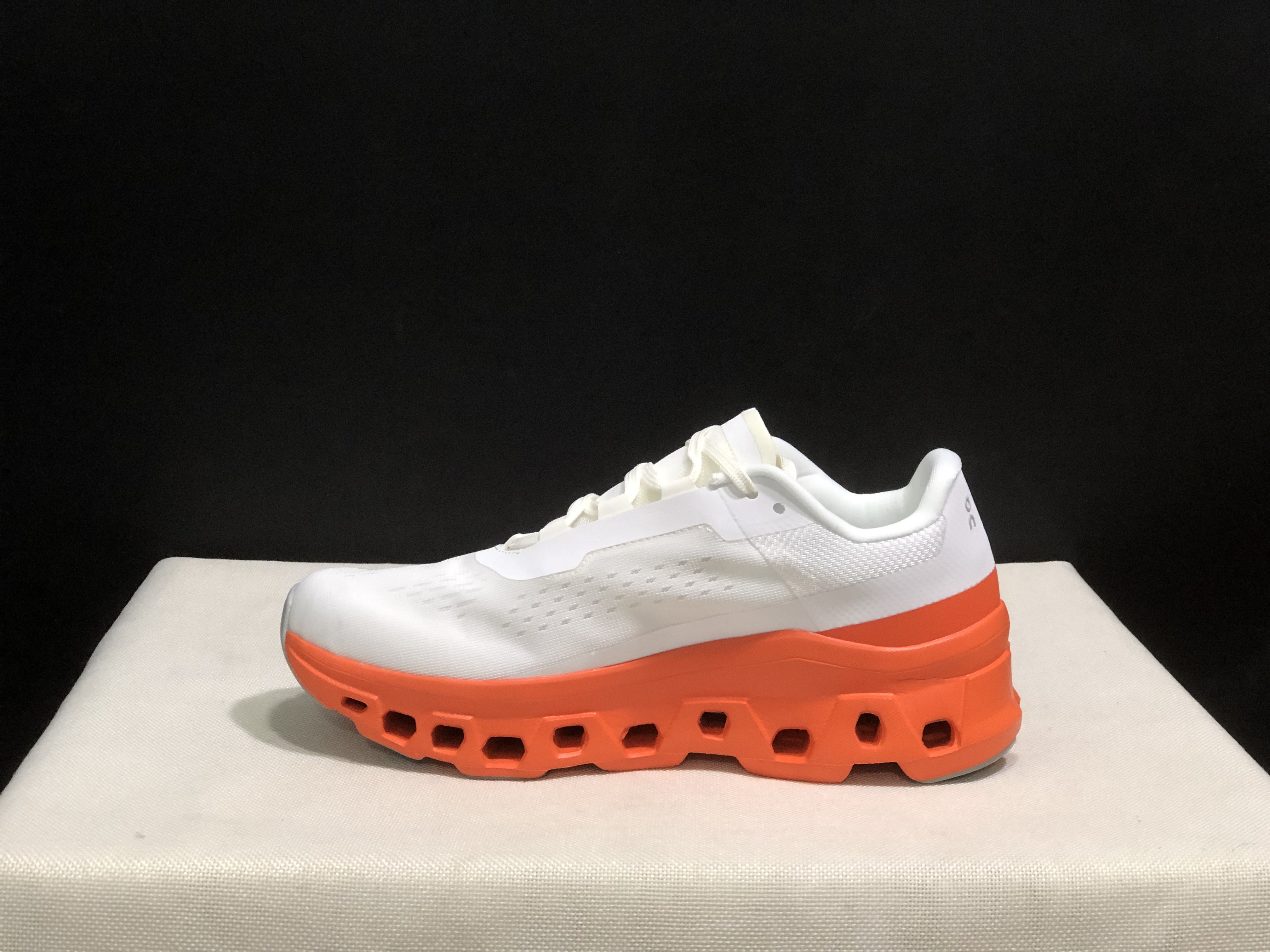 On Running Cloudmonster Anti-Slip Running Shoes White/Flame