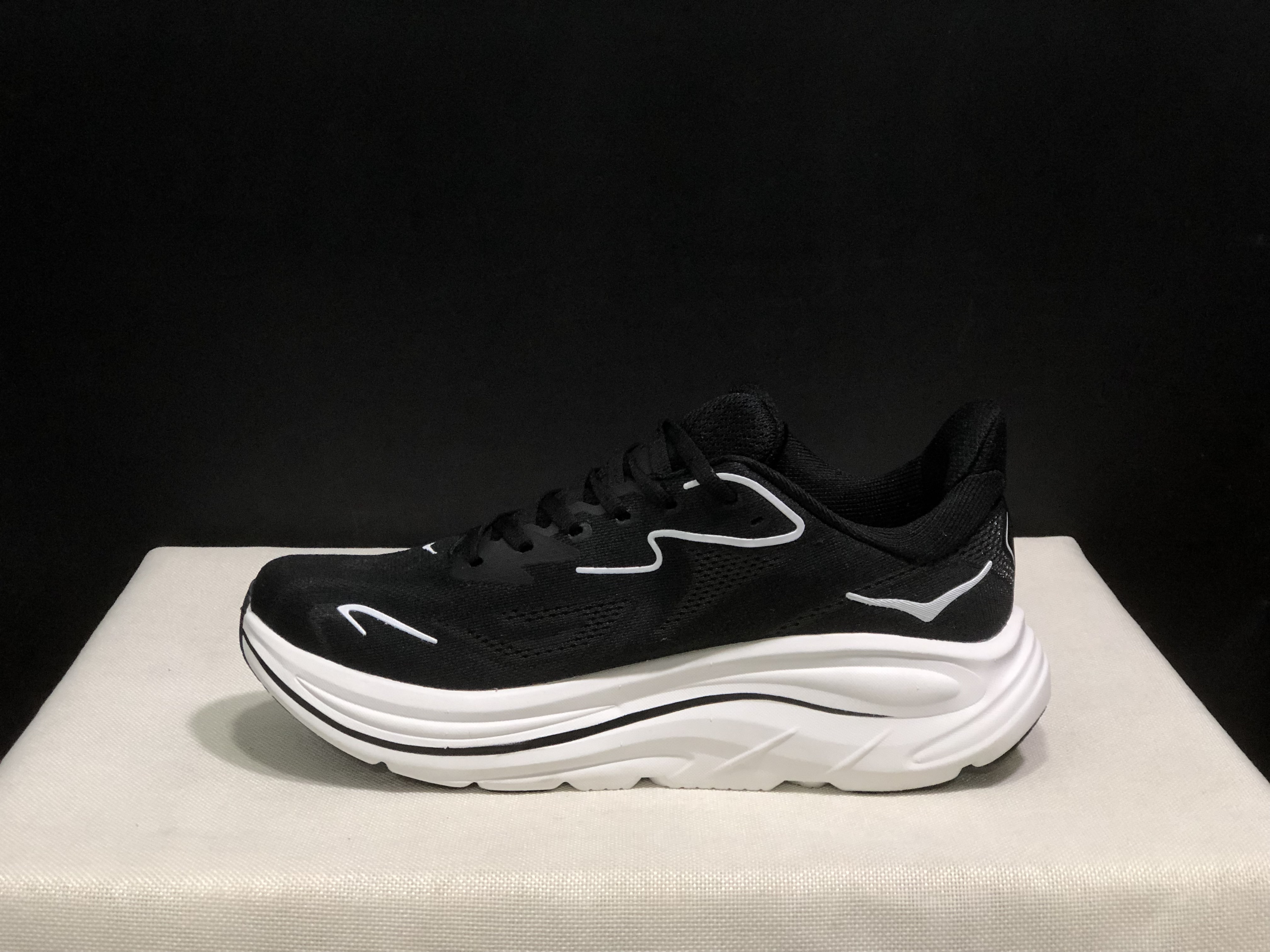 Hoka One One Clifton 10 Black/White Fashion Shoes Sneakers