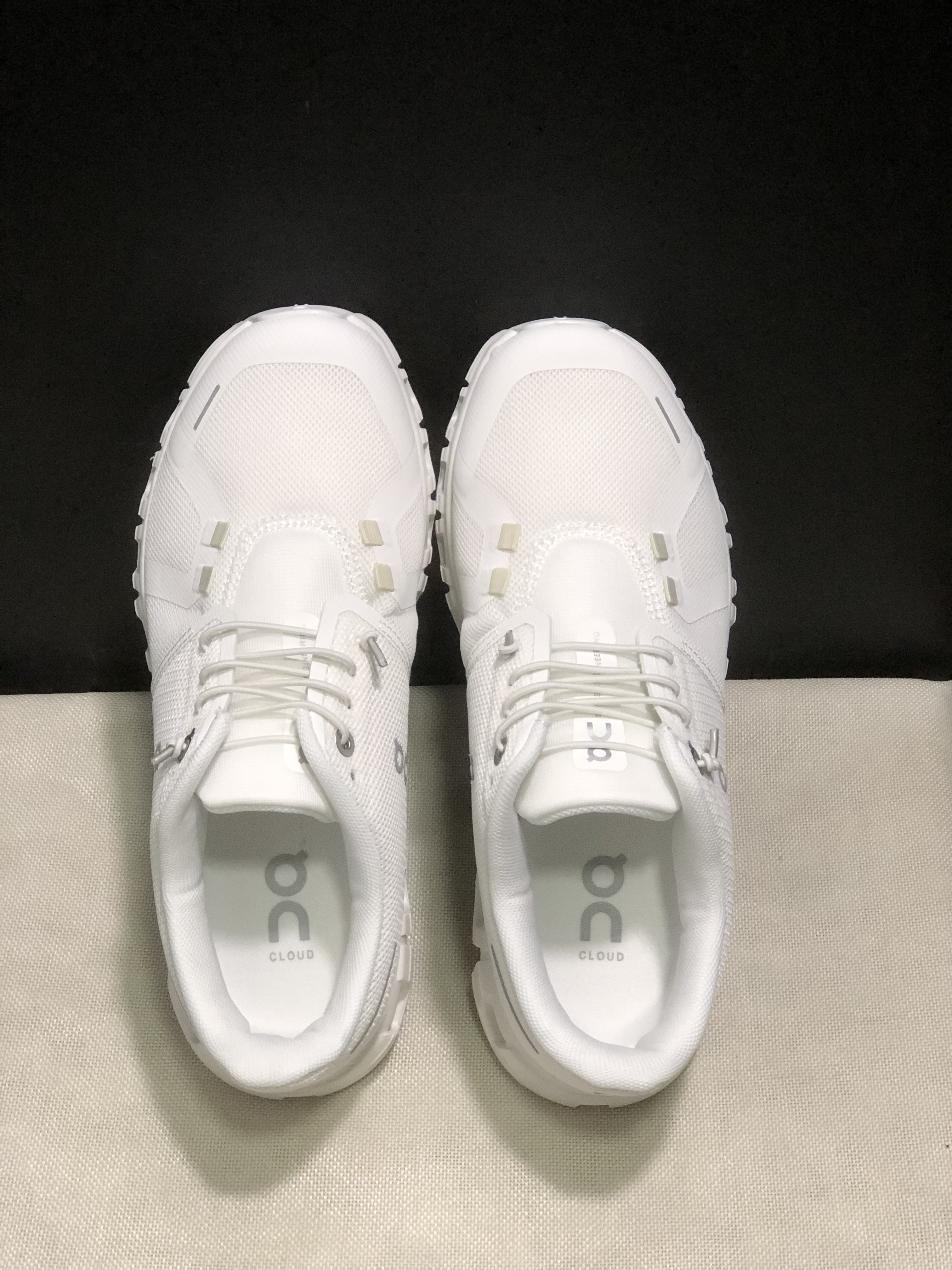 On Running Cloud 6 Casual Life Shoes White
