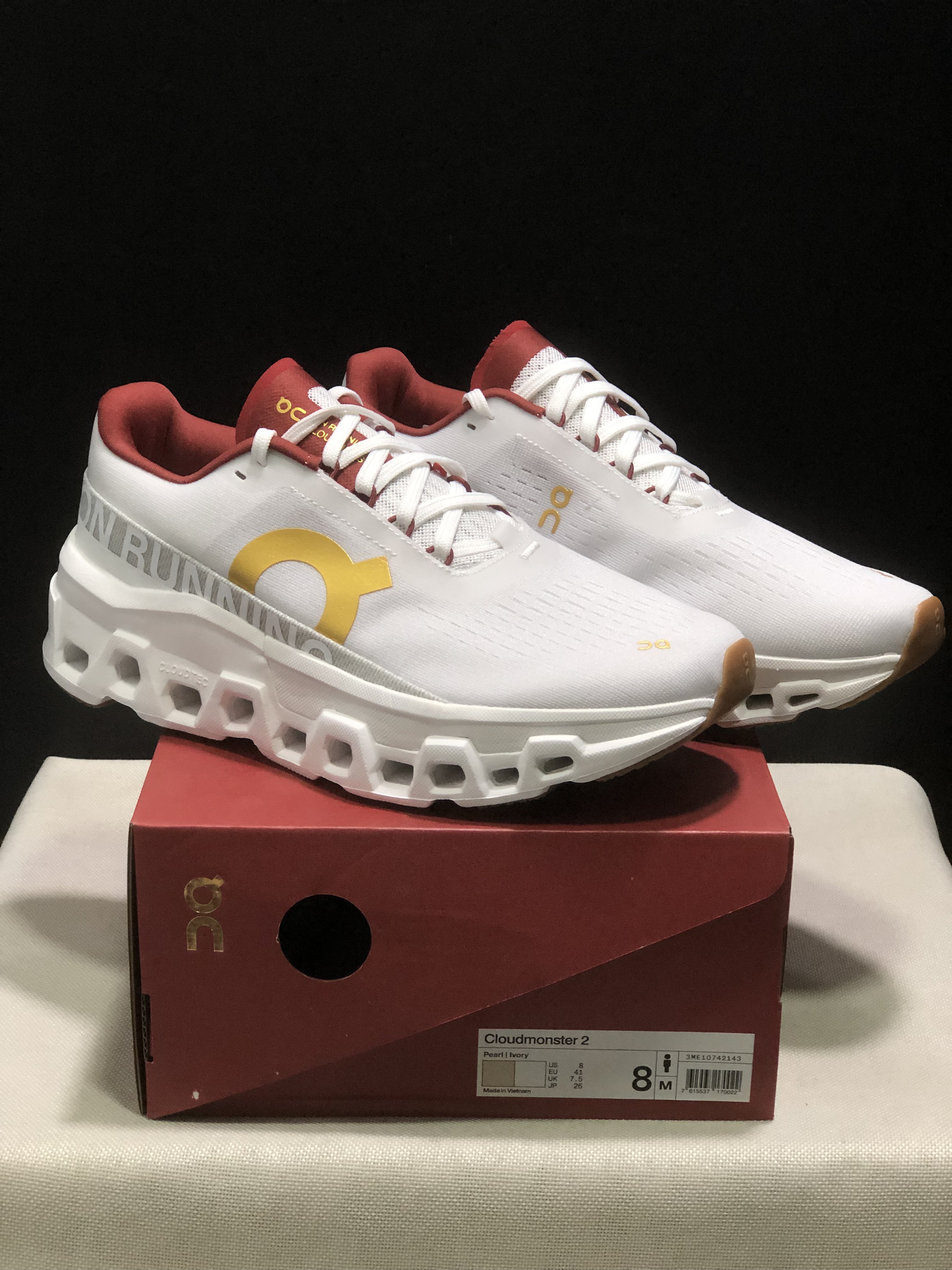 On Running Cloudmonster 2 Shock-Absorbing And Breathable Running Shoes Ivory White/Red