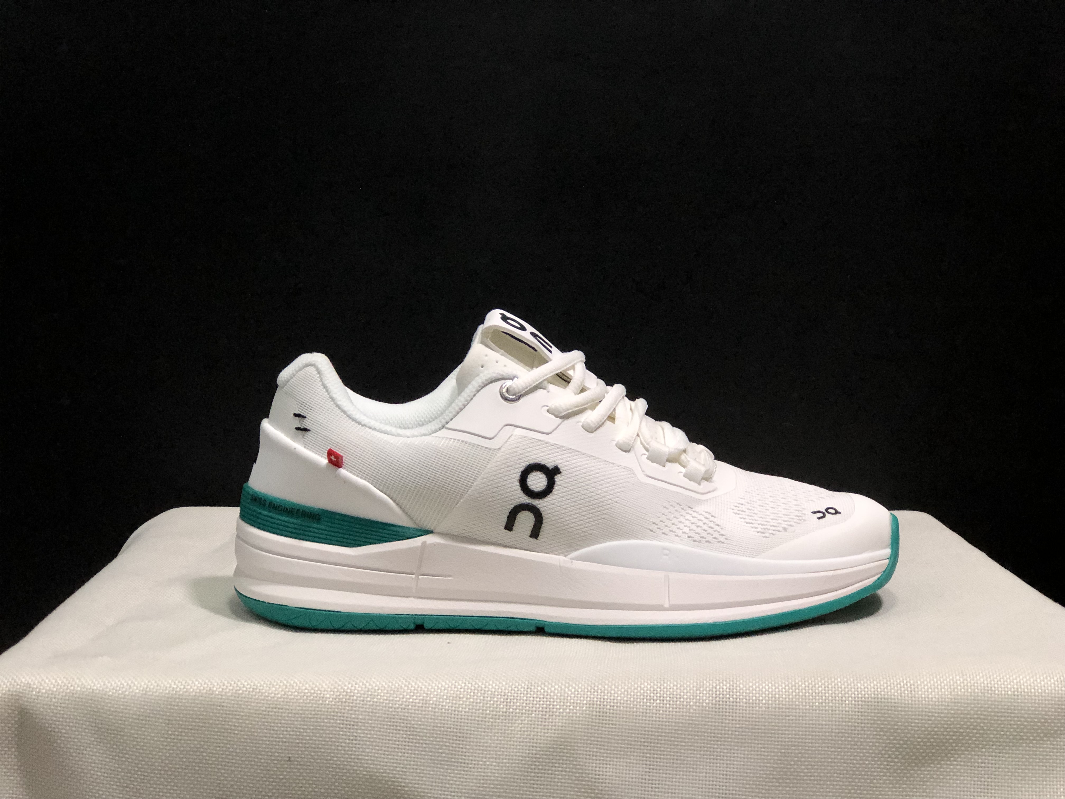 On Running The Roger Rro Durable And Breathable Tennis Shoes White/Mint Green