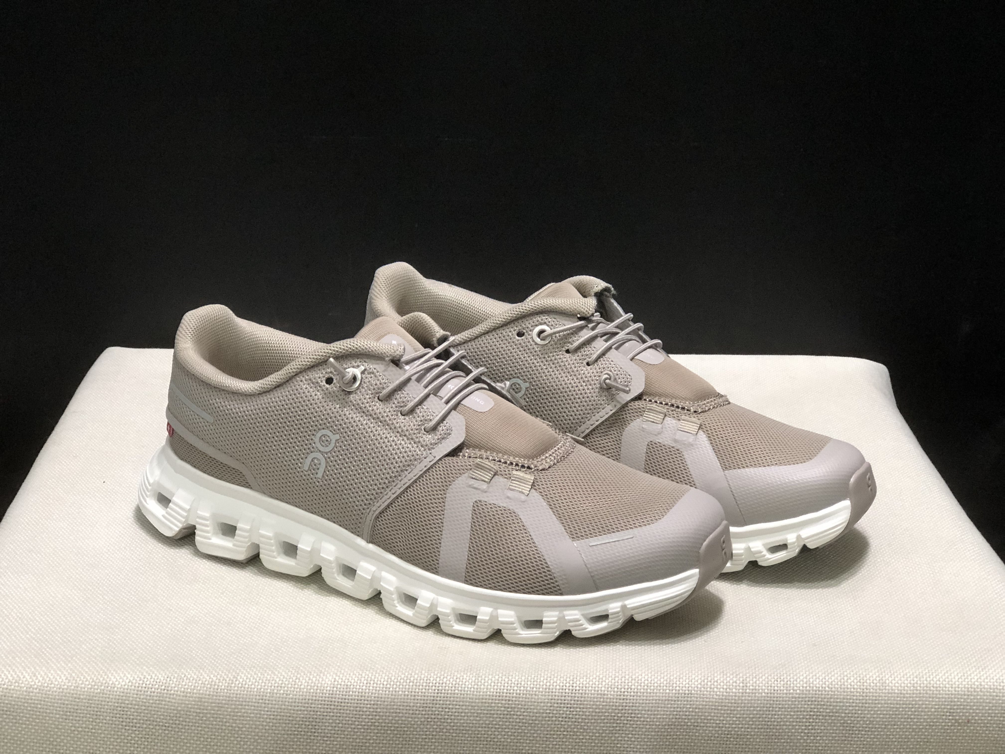 On Running Cloud 6 Casual Life Shoes Grayish-Brown