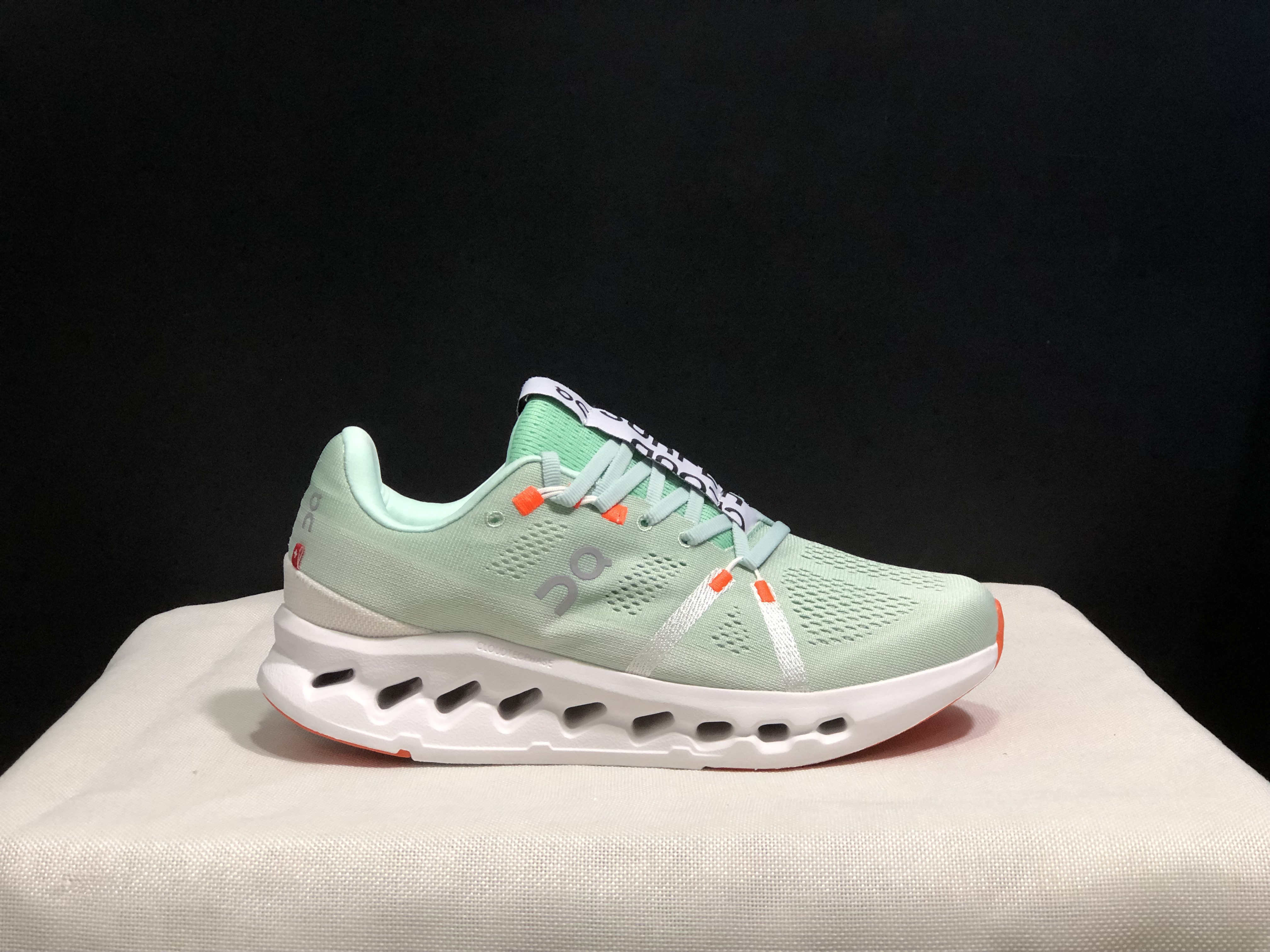 On Running Cloudsurfer Training Anti-Slip Running Shoes Green/White