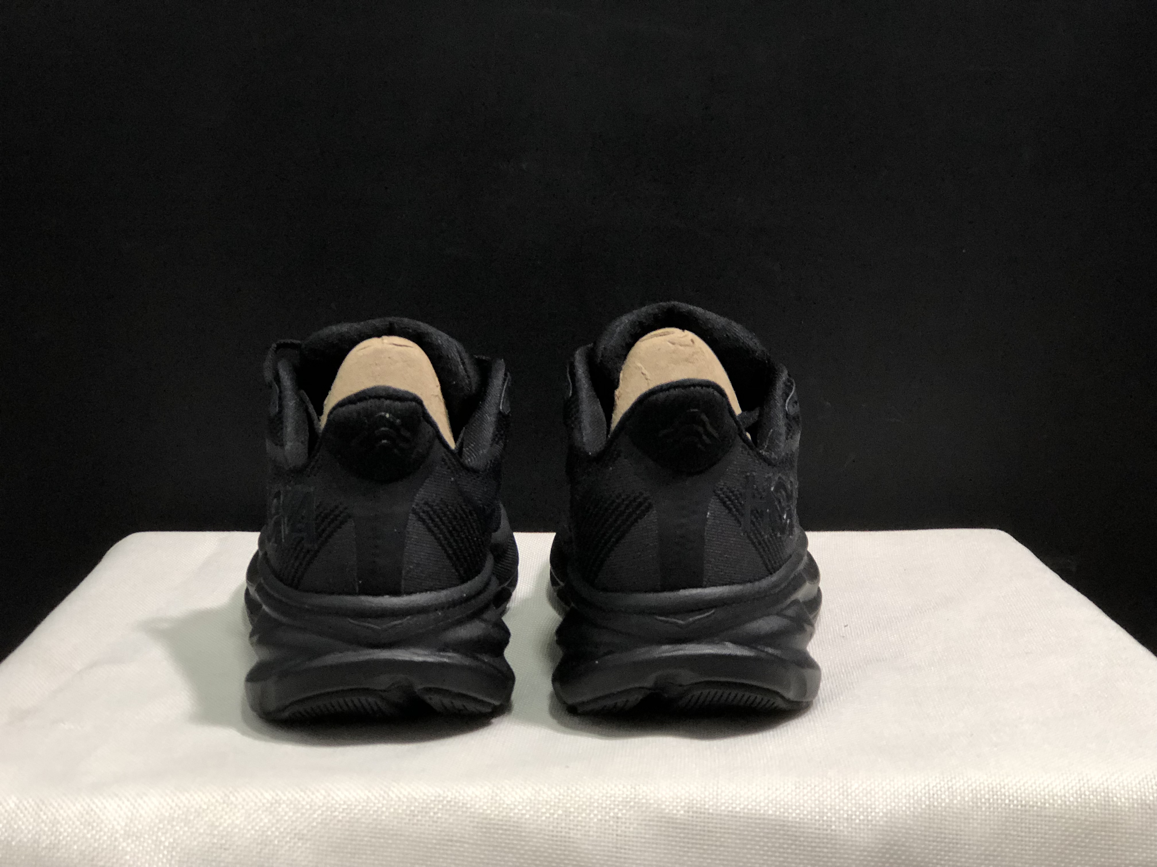 Hoka One One Clifton 9 Black Running Shoes Athletic Shoes Sneakers