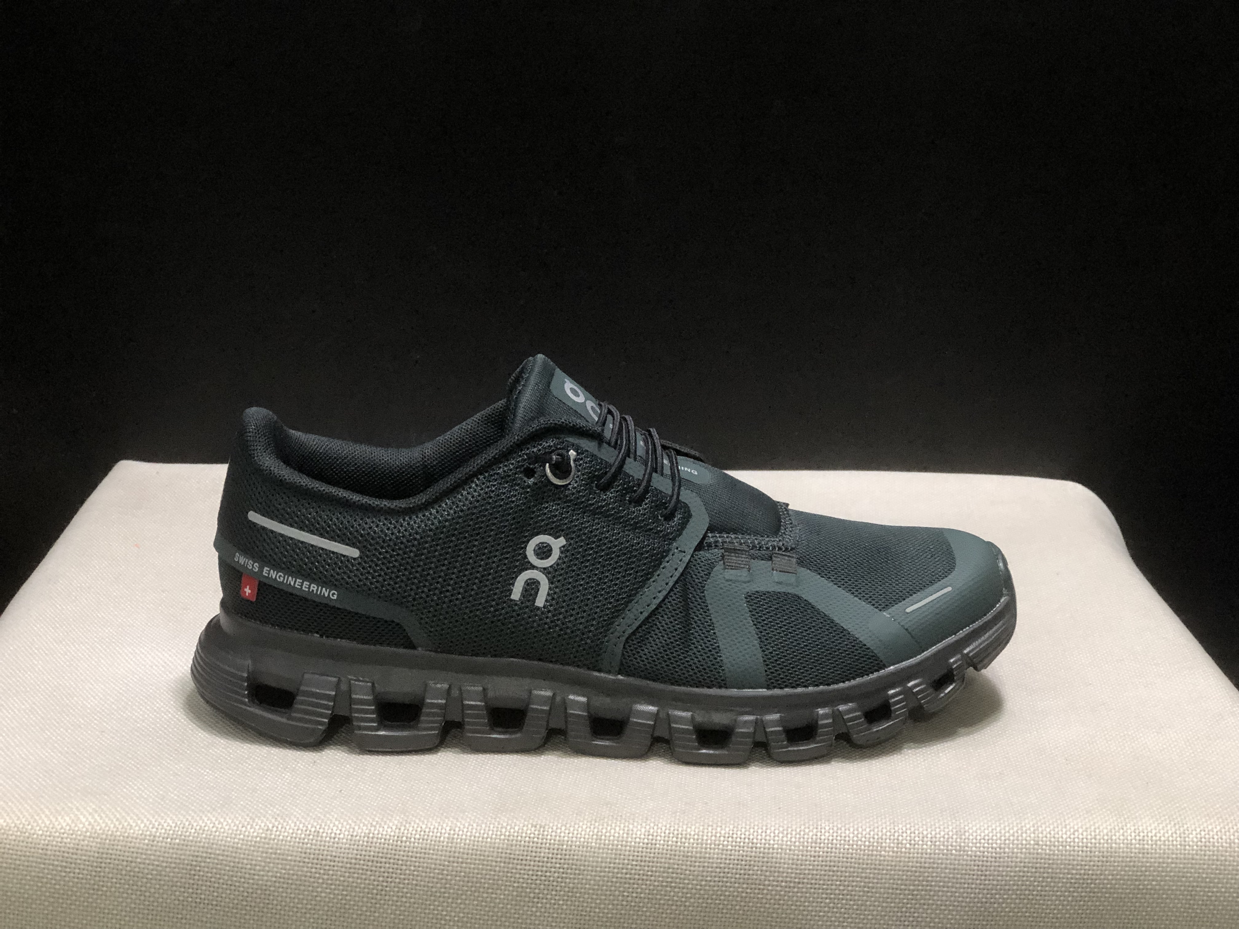 On Running Cloud 6 Casual Life Shoes Dark Green