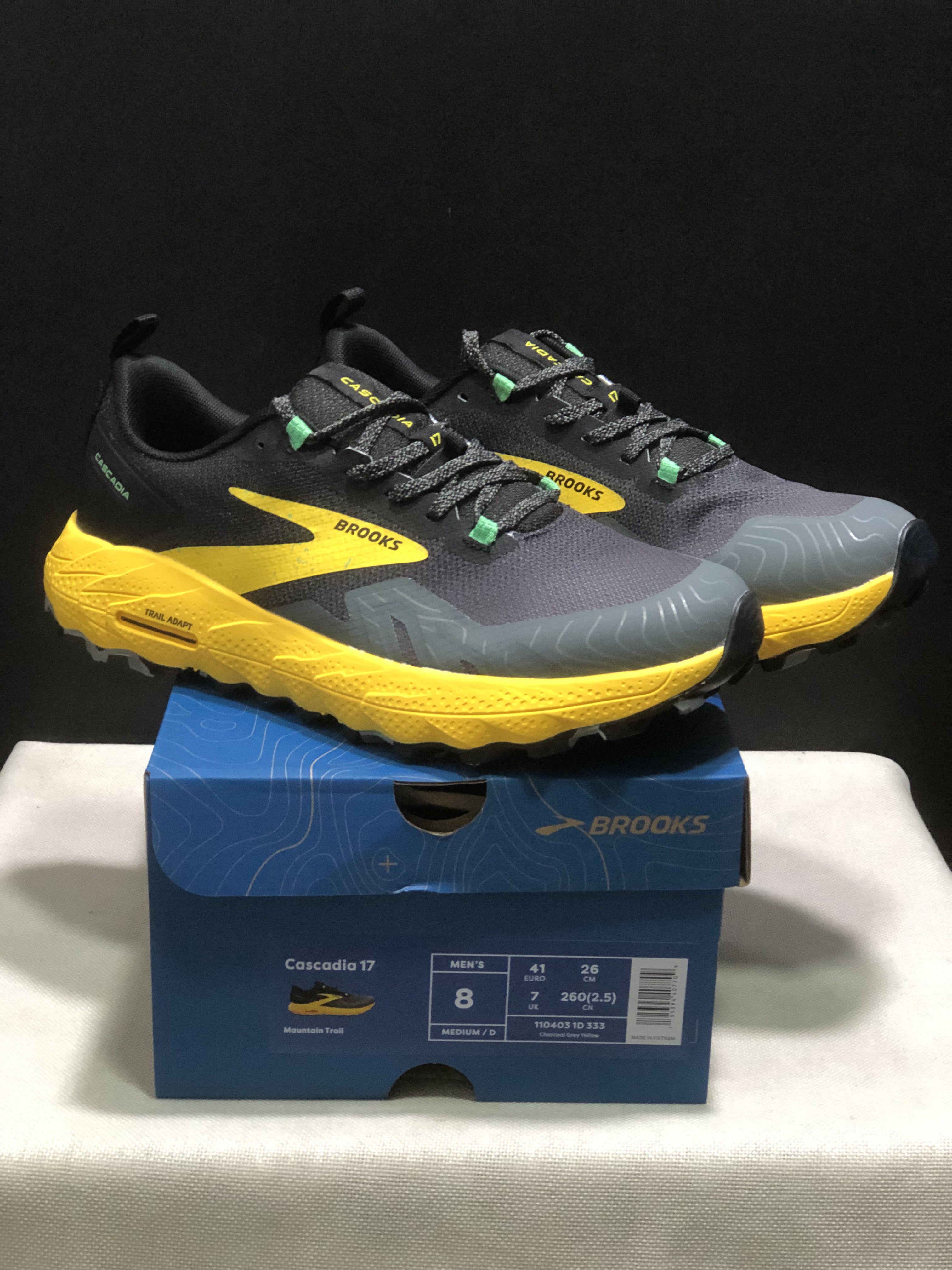 Brooks Cascadia 17 Trail Running Shoes Charcool Grey Yellow