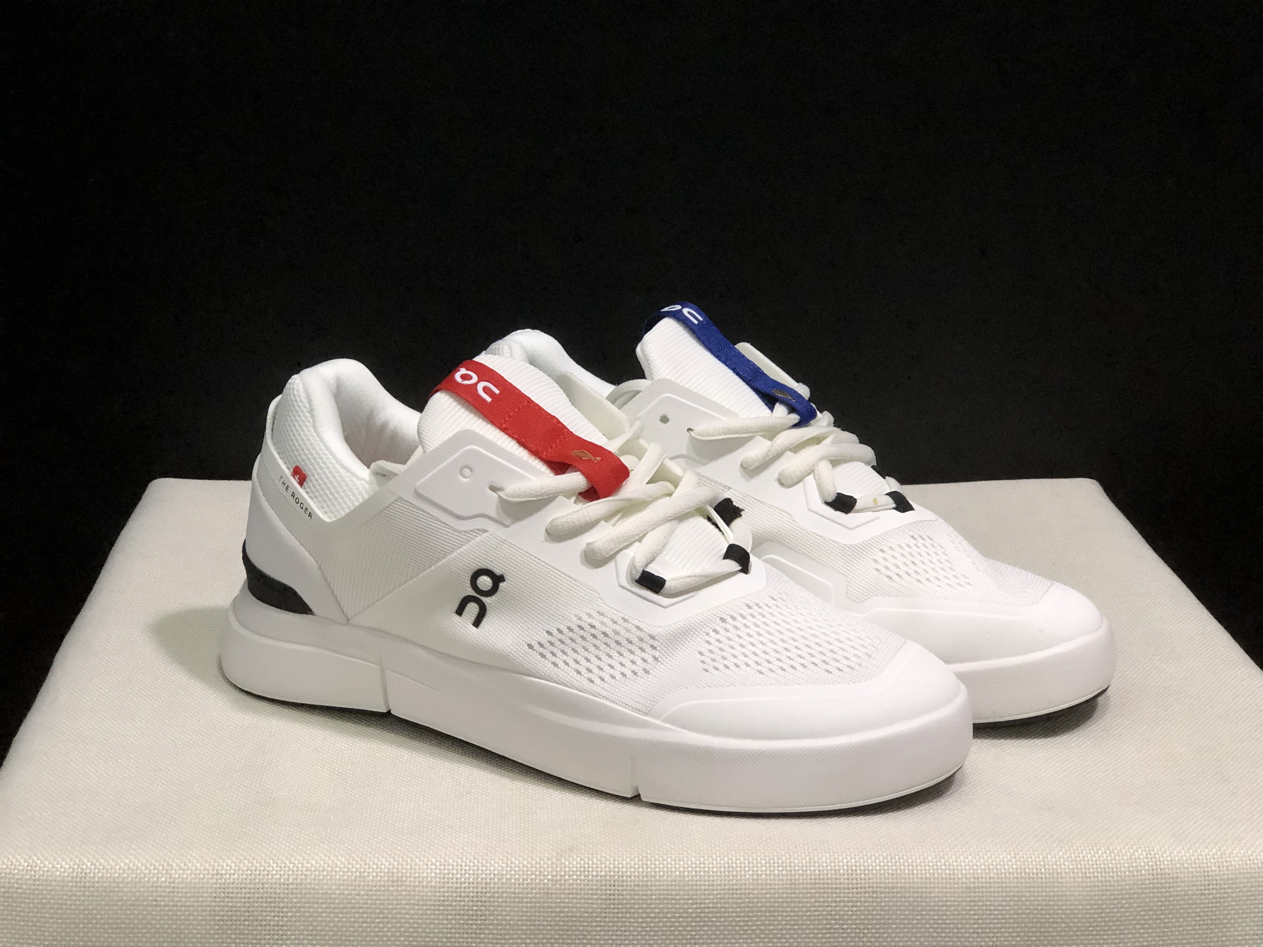 On Running The Roger Spin Breathable Mesh Sneakers Blue/Red/White