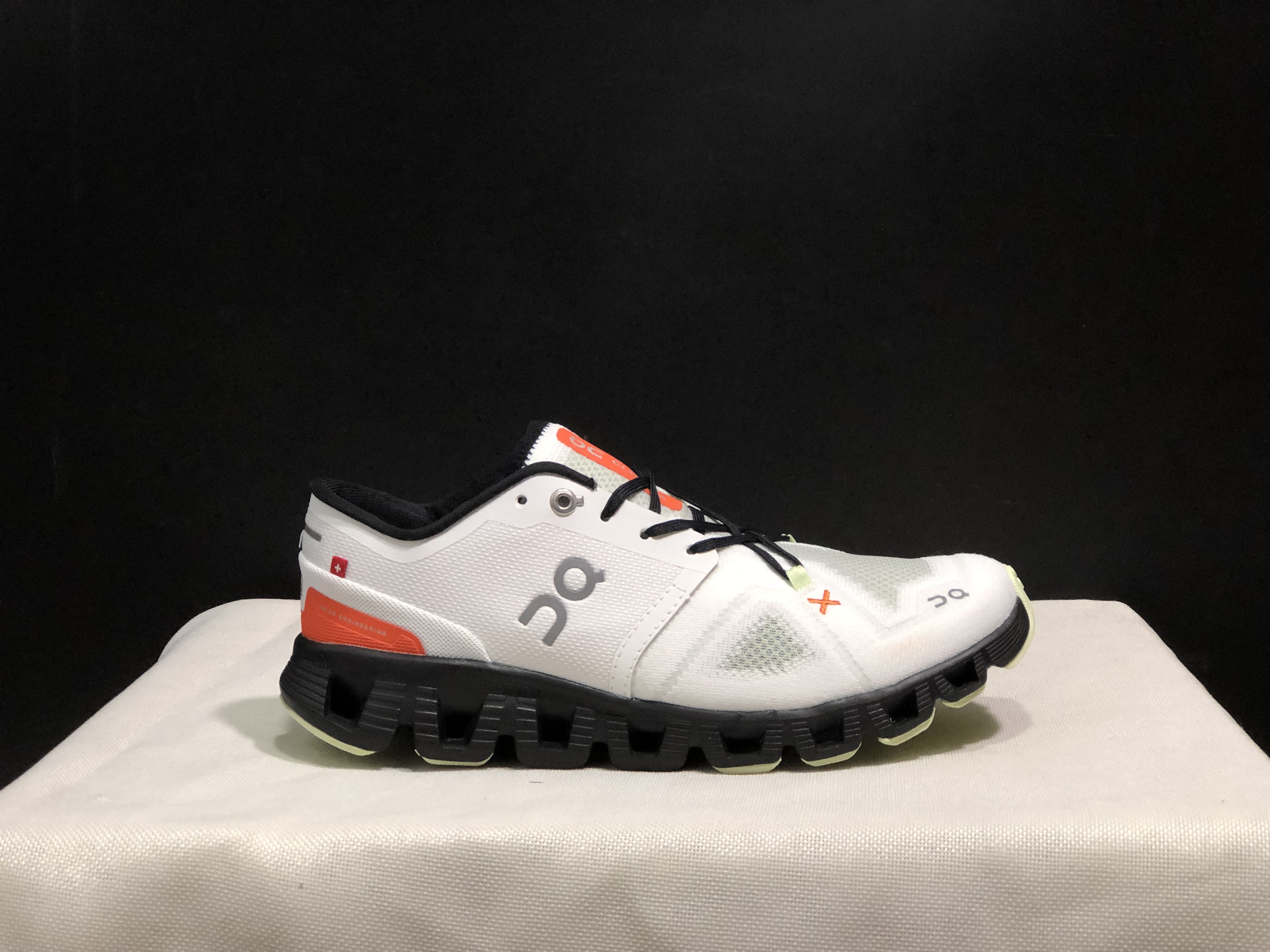 On Running Cloud X3 Shift Multi-Functional Running Shoes White/Grayish Green