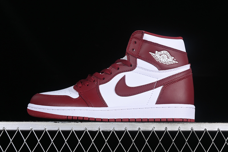 Nike Air Jordan 1 Retro High Dune Red White Sneakers