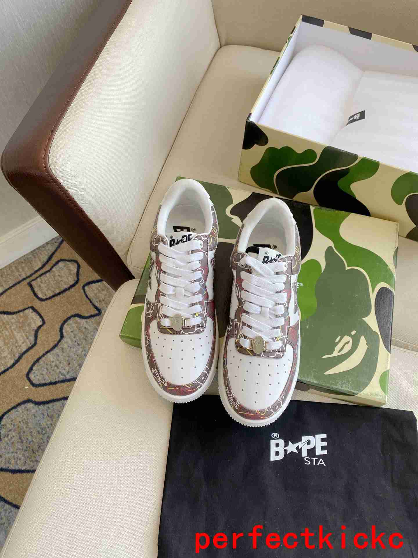 A Bathing Ape Bape Sta Sk8 Brown And White Embossed Patent Leather