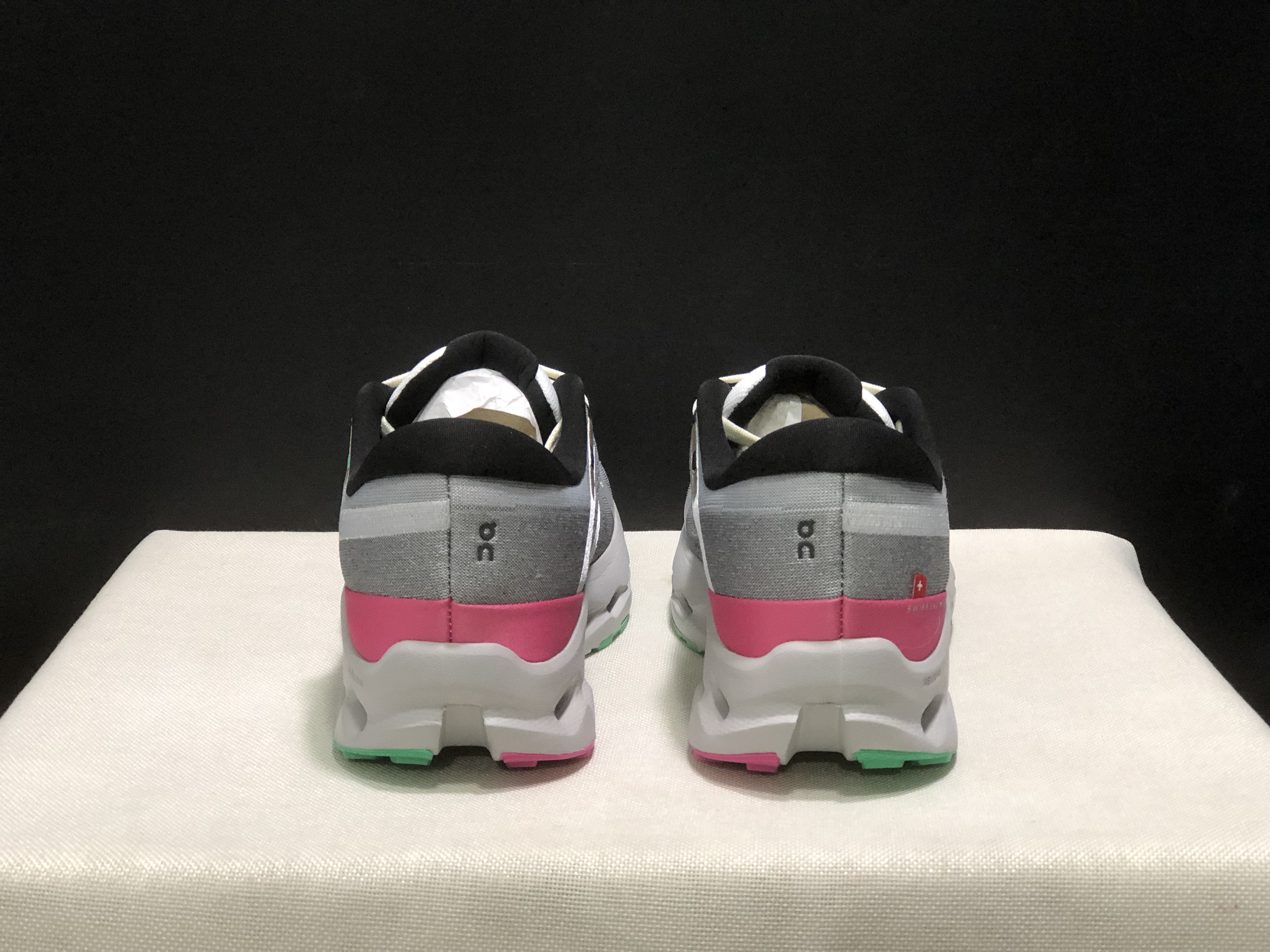 On Running Cloudsurfer 2 Casual Running Shoes Grey