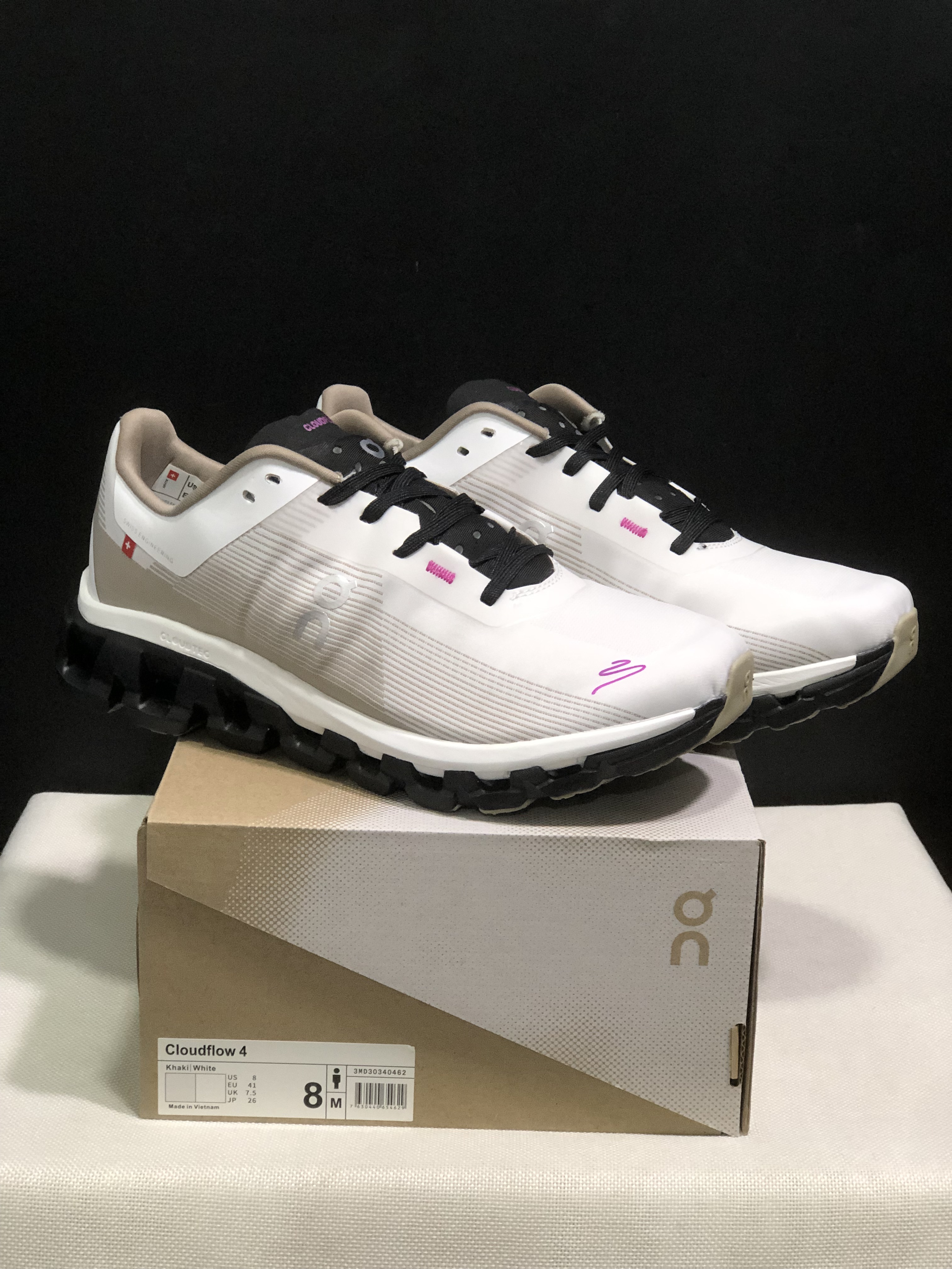 On Running Cloudflow 4 Shock-Absorbing And Wear-Resistant Running Shoes Khaki/White