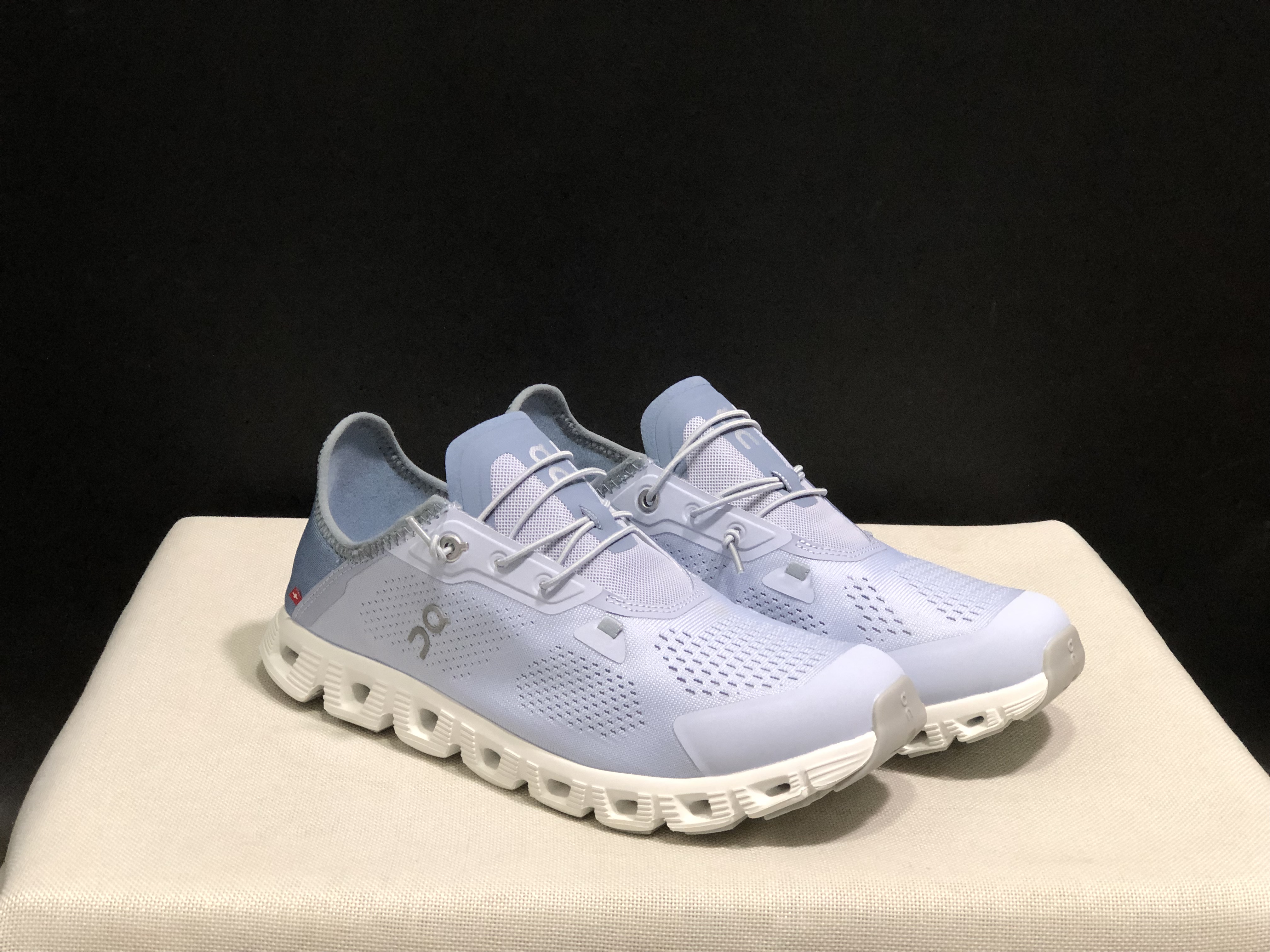 On Running Cloud 5 Coast Convenient And Breathable Running Shoes Light Grayish Blue