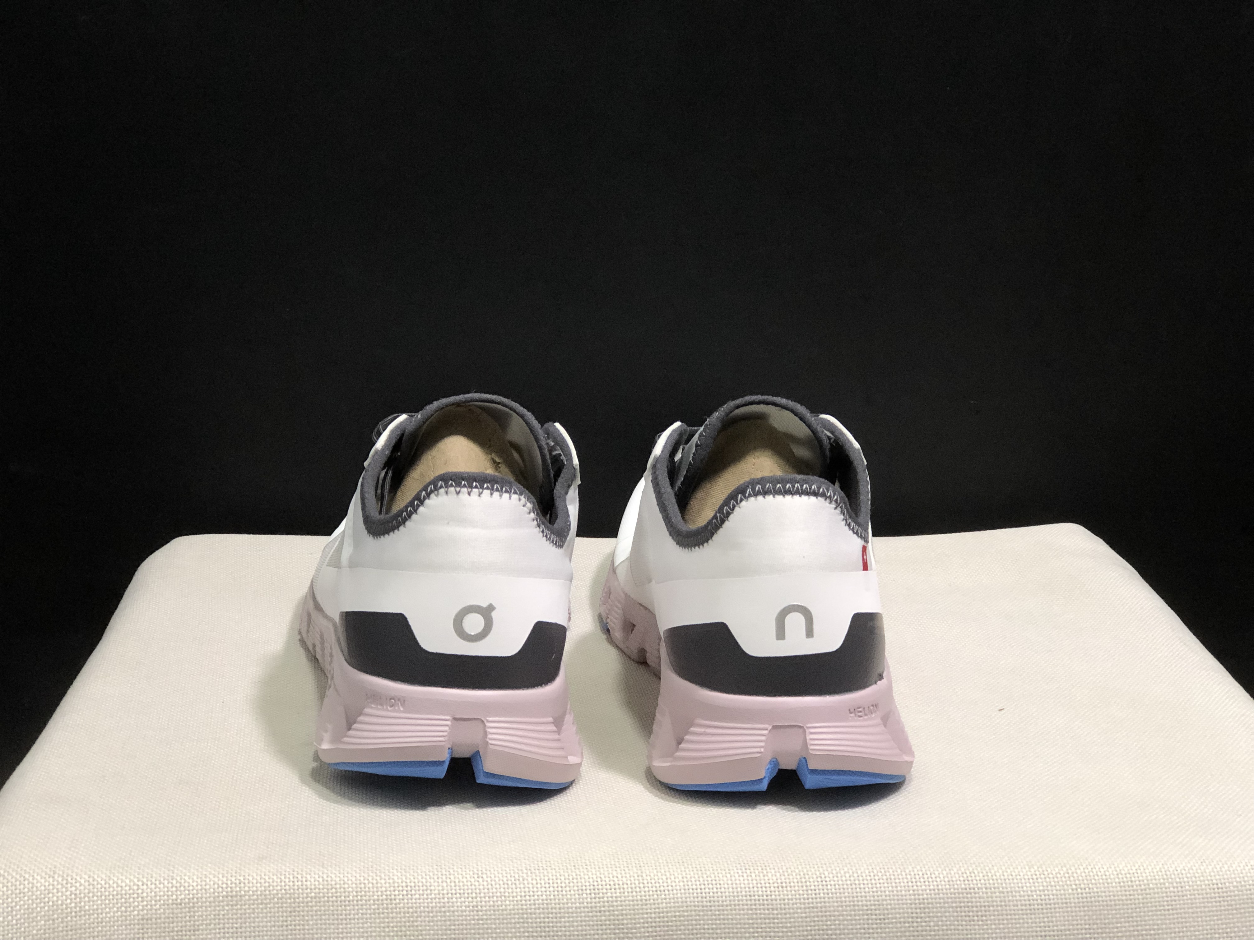 On Running Cloud X 3 AD Comfortable Wear-Resistant Training Shoes Grayish-White/Light Pink