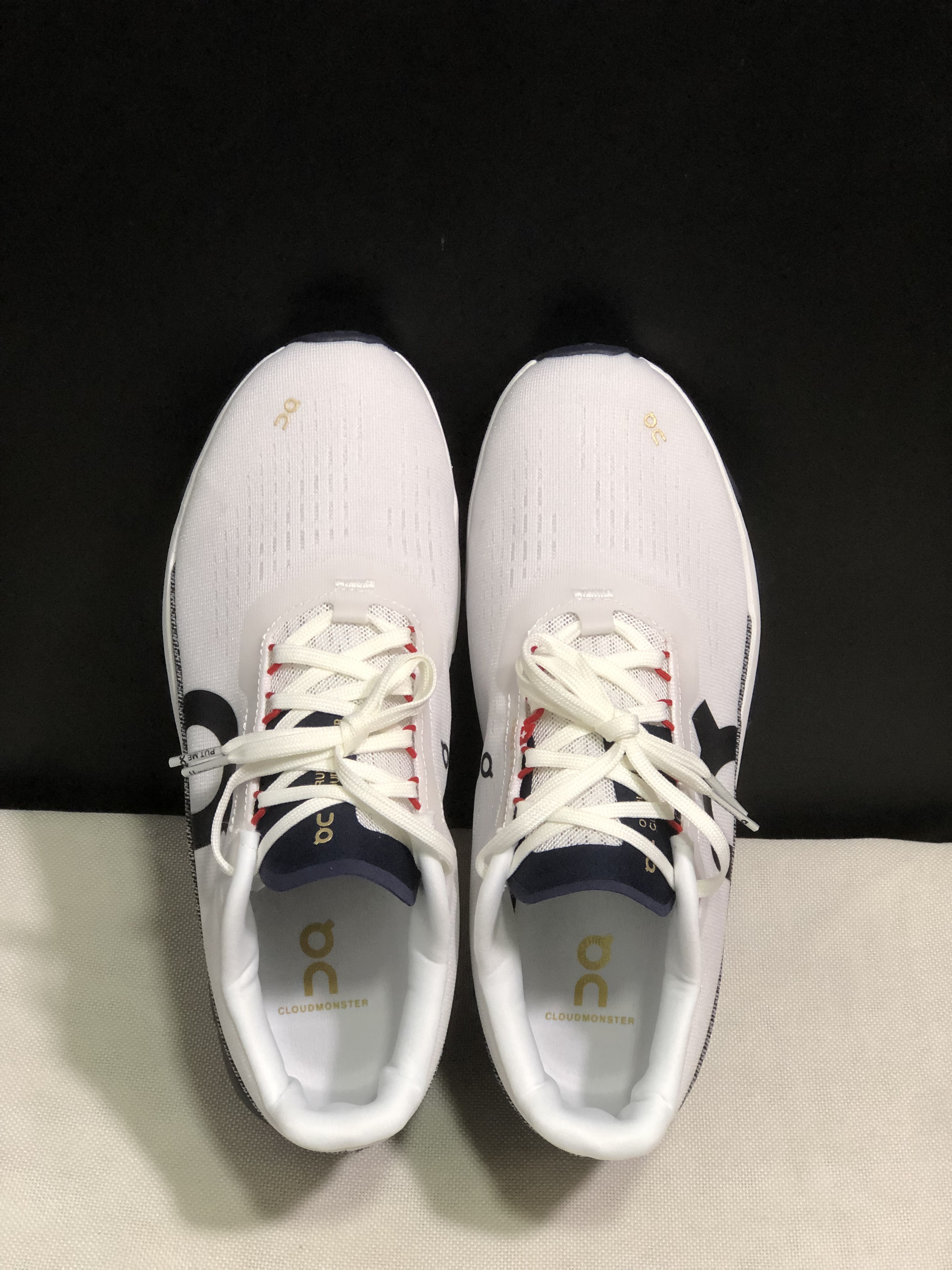 On Running Cloudmonster 2 Shock-Absorbing And Breathable Running Shoes White/Midnight