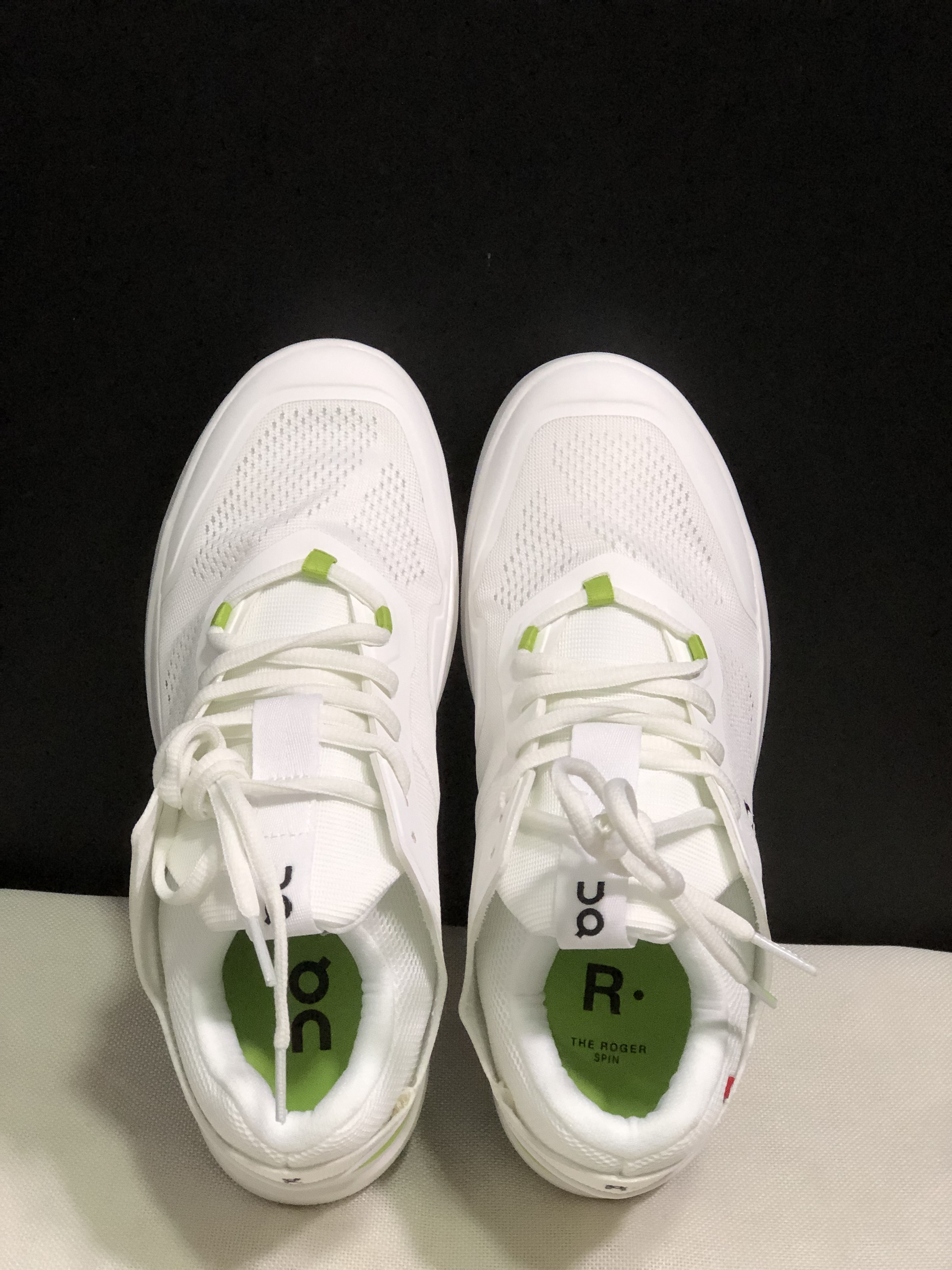 On Running The Roger Spin Breathable Mesh Sneakers White/Lemon Green