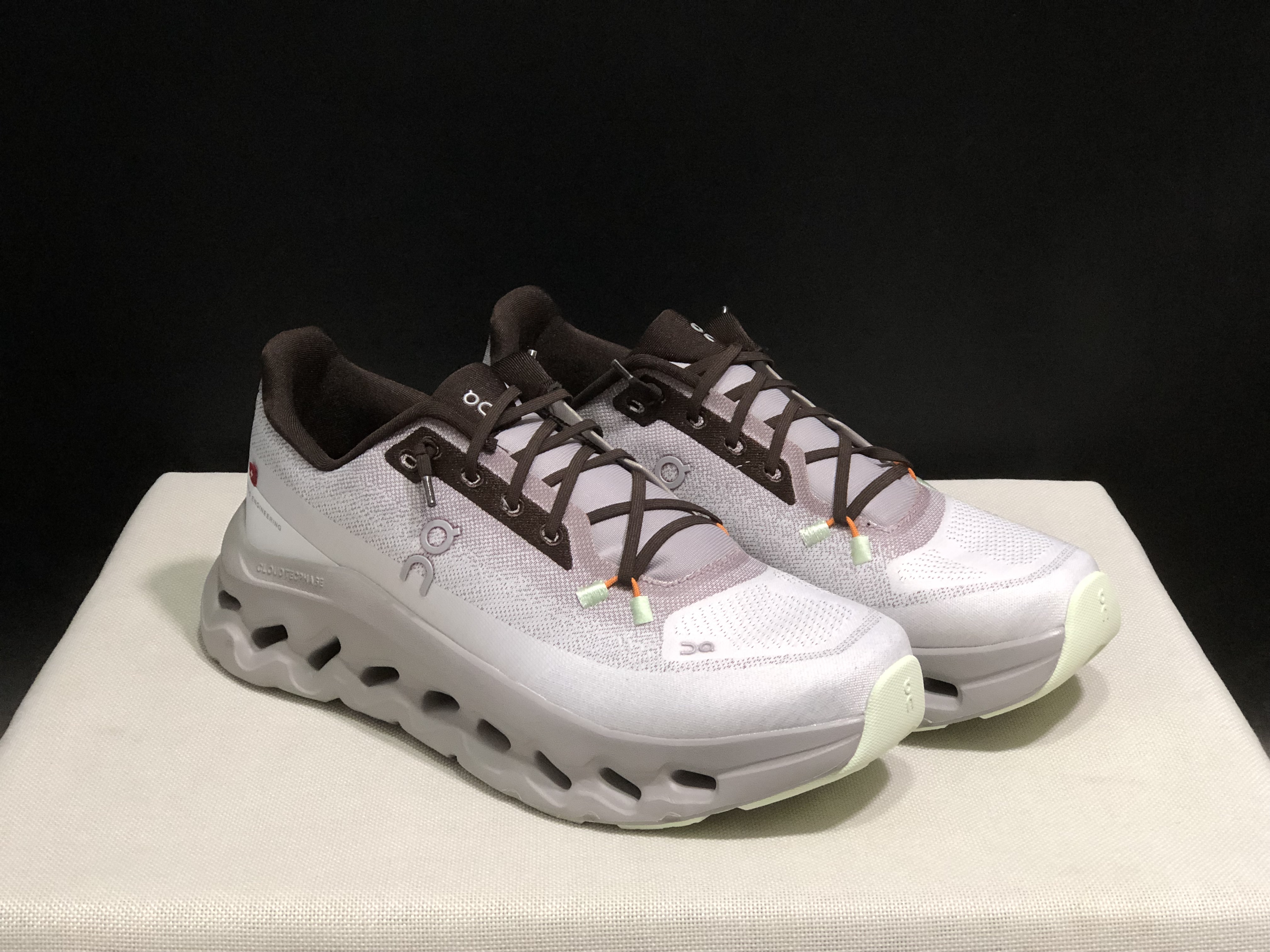 On Running Cloudtilt Durable Casual Life Shoes Quartz/Pearl