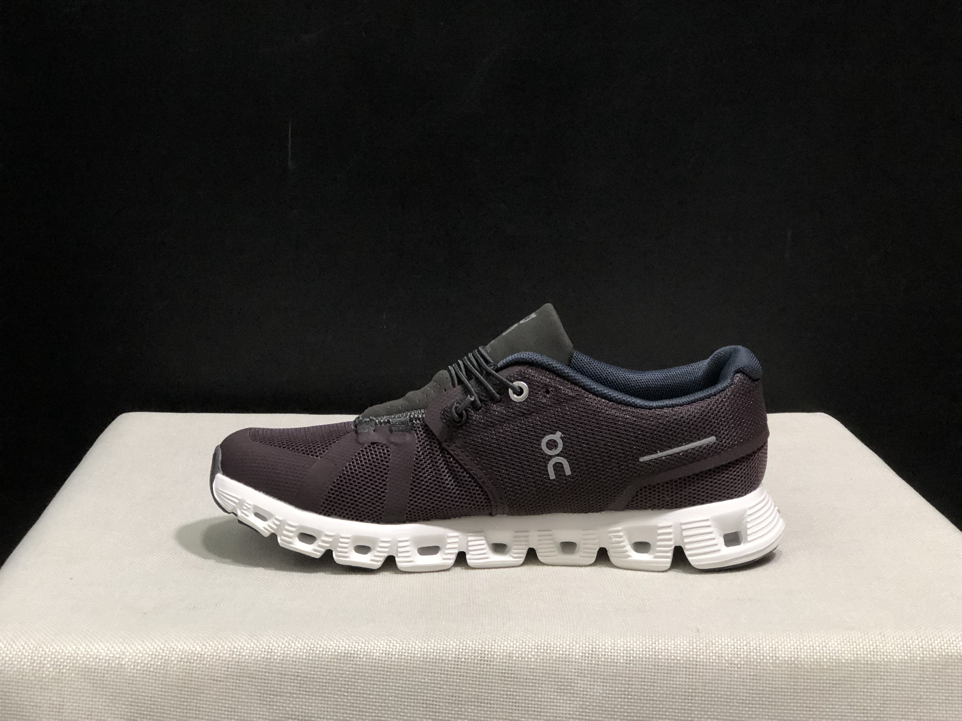 On Running Cloud 5 Lightweight Running Shoes Mulberry Purple/Solar Eclipse Black